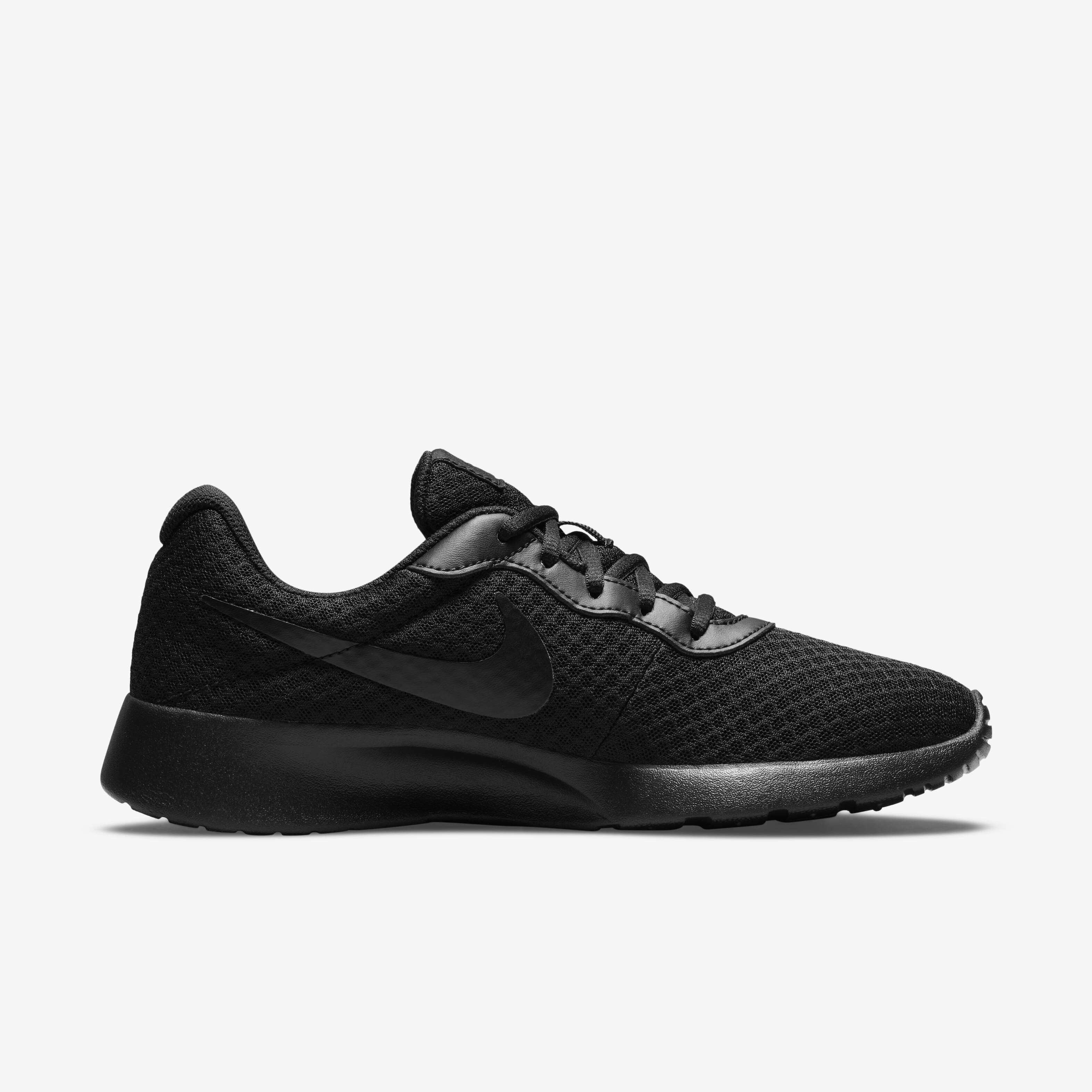 Buy Nike Tanjun Women s Shoes Nike Qatar Official