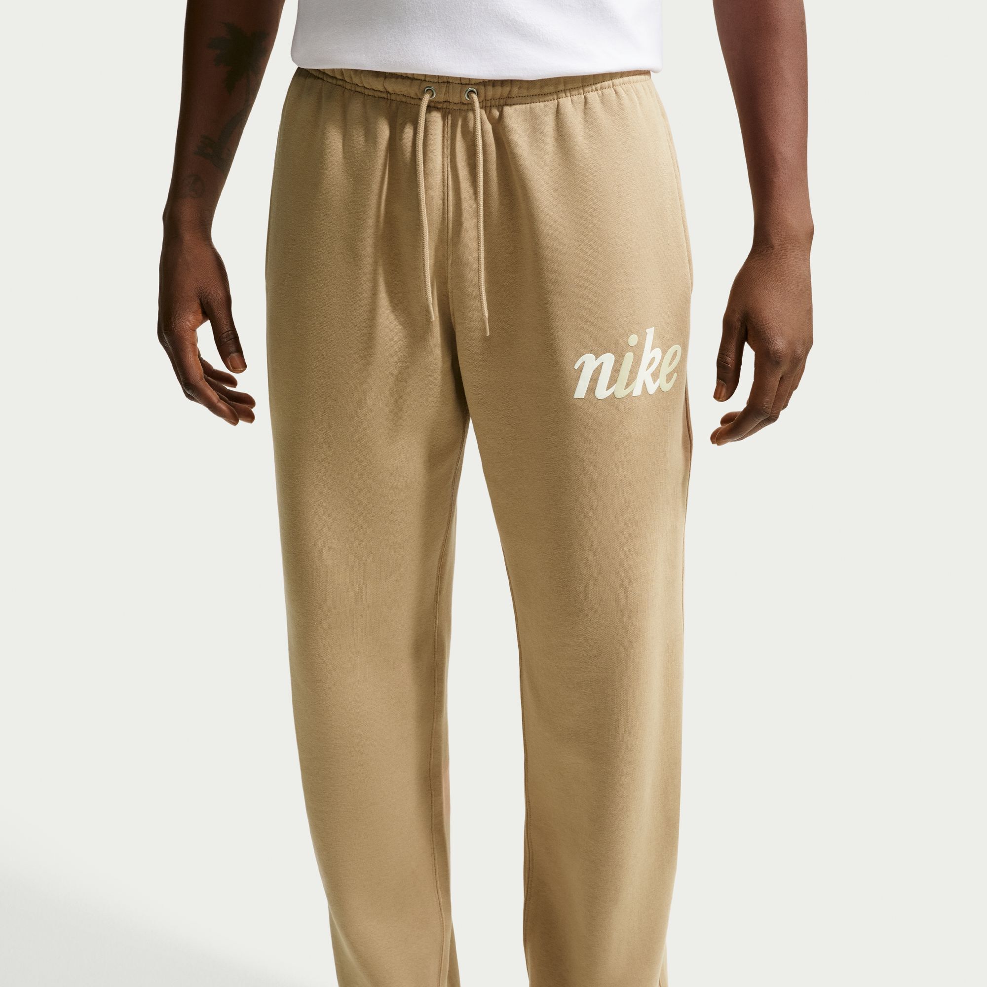 Nike Sportswear Club image number 3