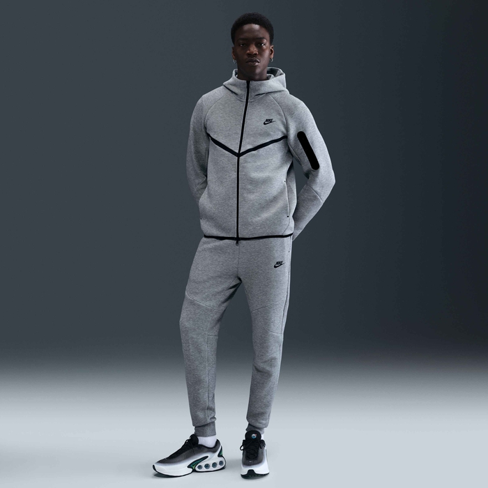 Nike Tech image number 3 Nike Tech image number 3