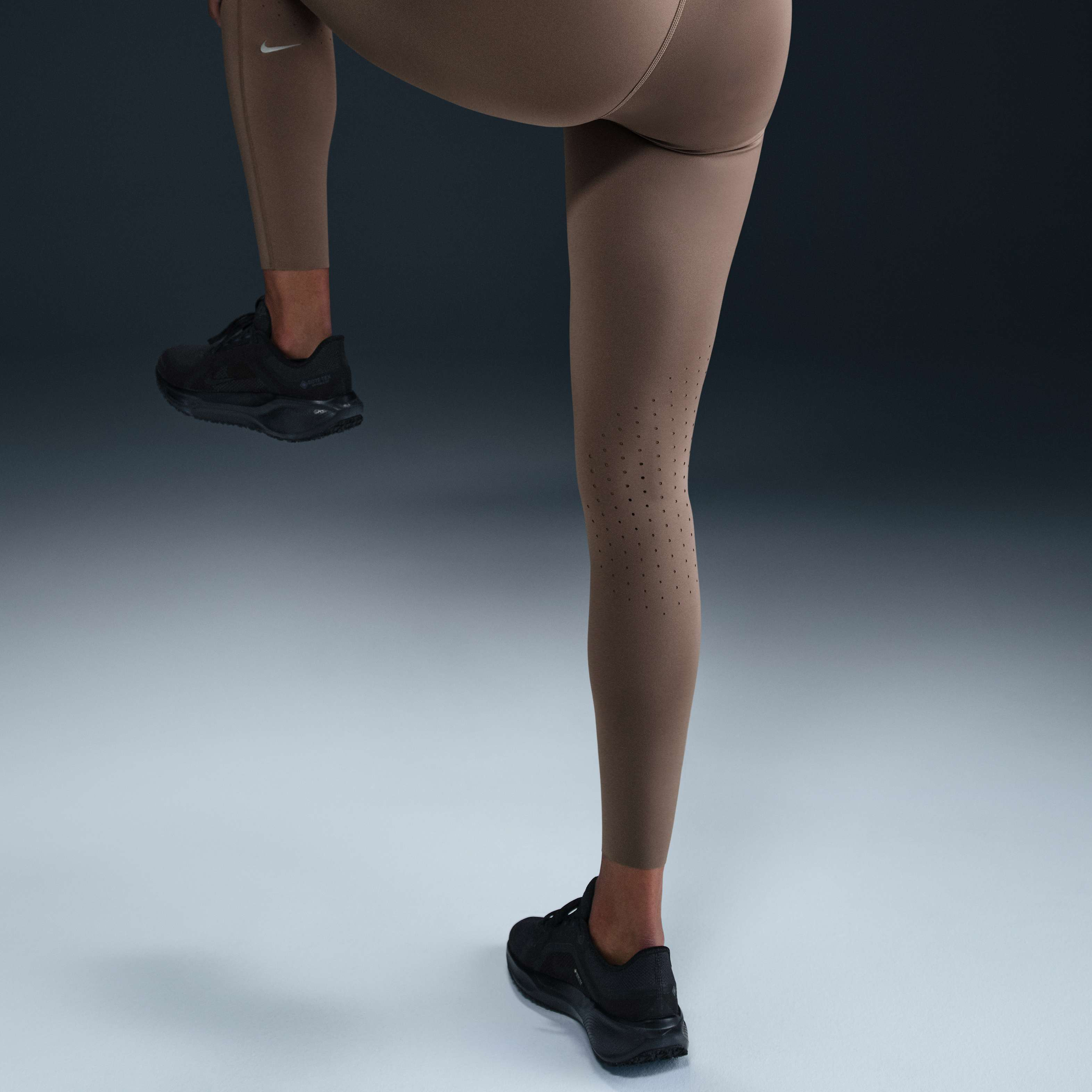Nike Swift image number 2