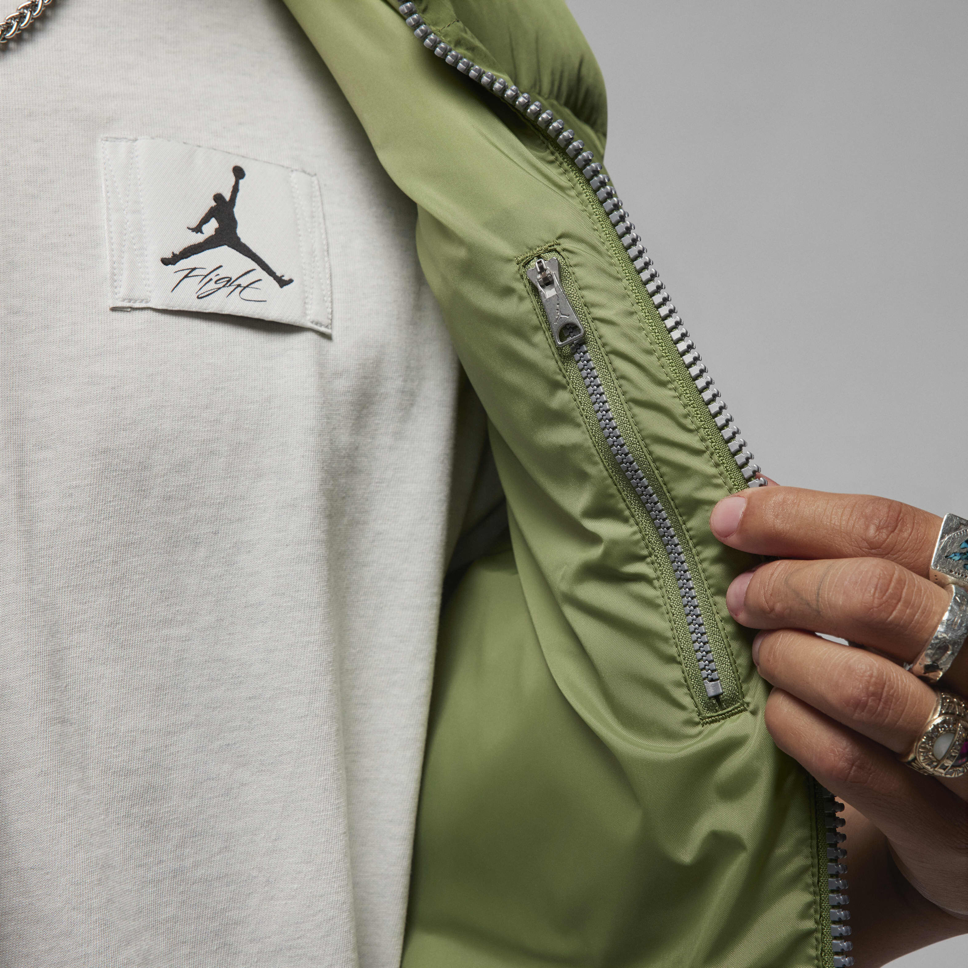 Jordan Essentials image number 6