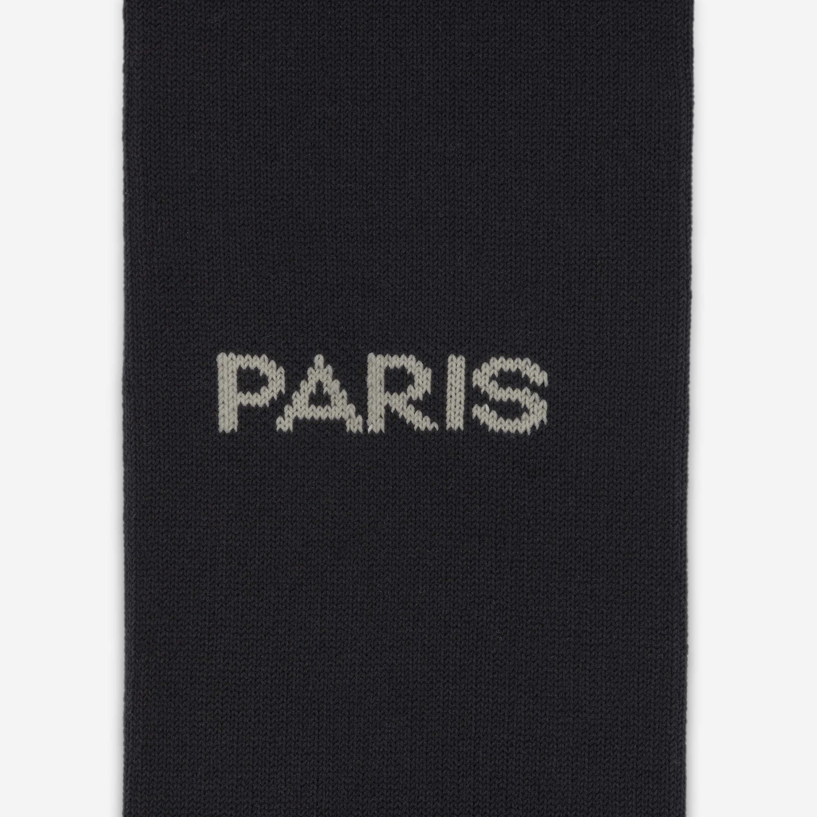 Paris Saint-Germain Strike image number 3