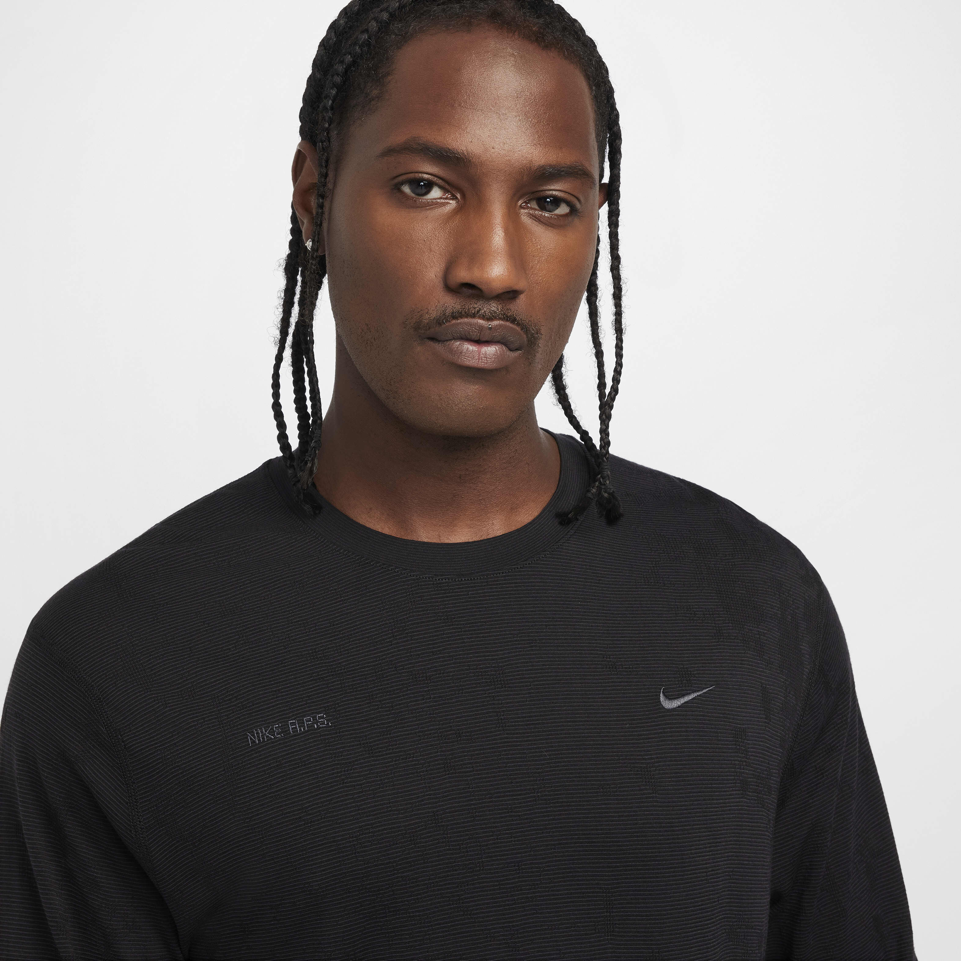 Nike APS image number 2