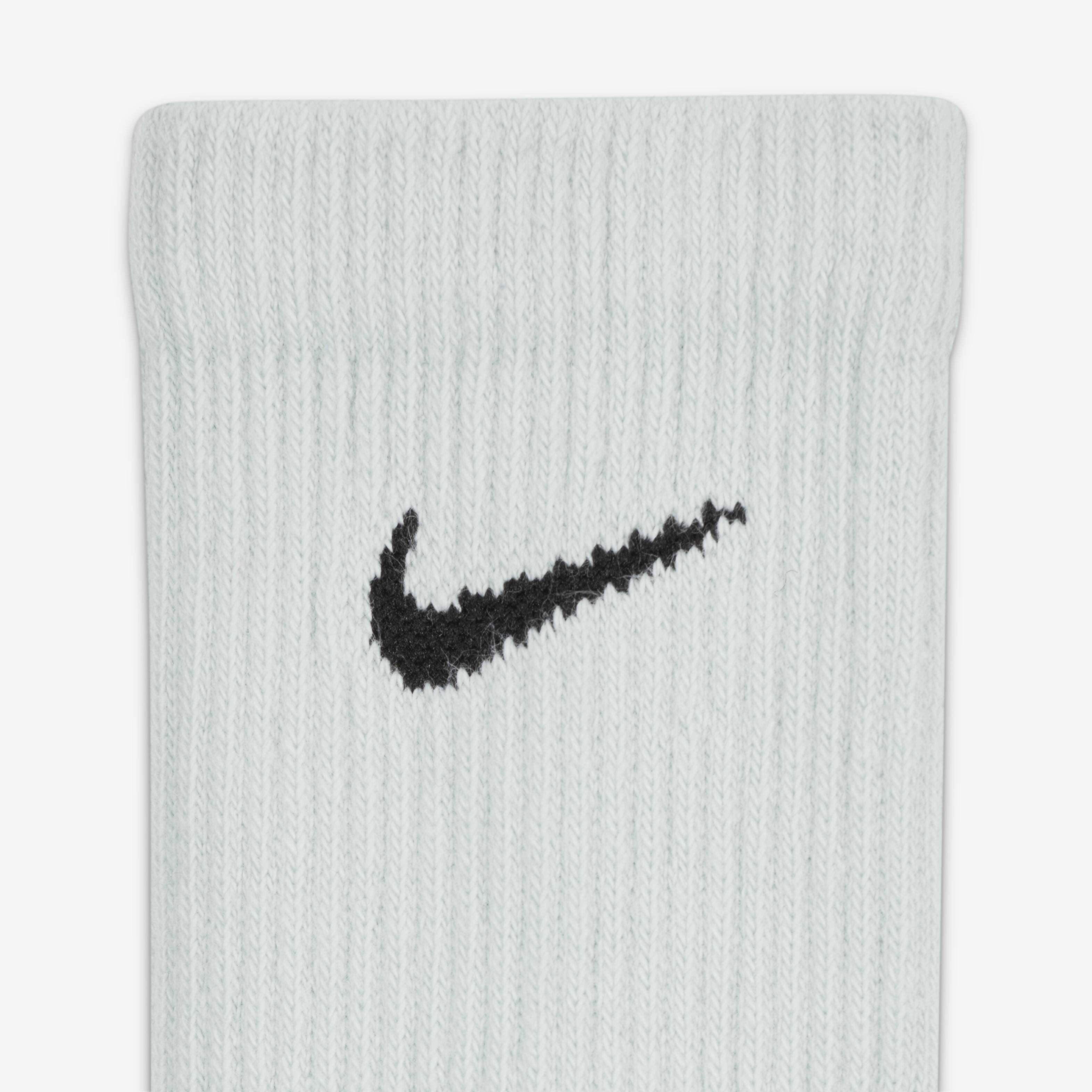 Nike Everyday Plus Cushioned image number 3