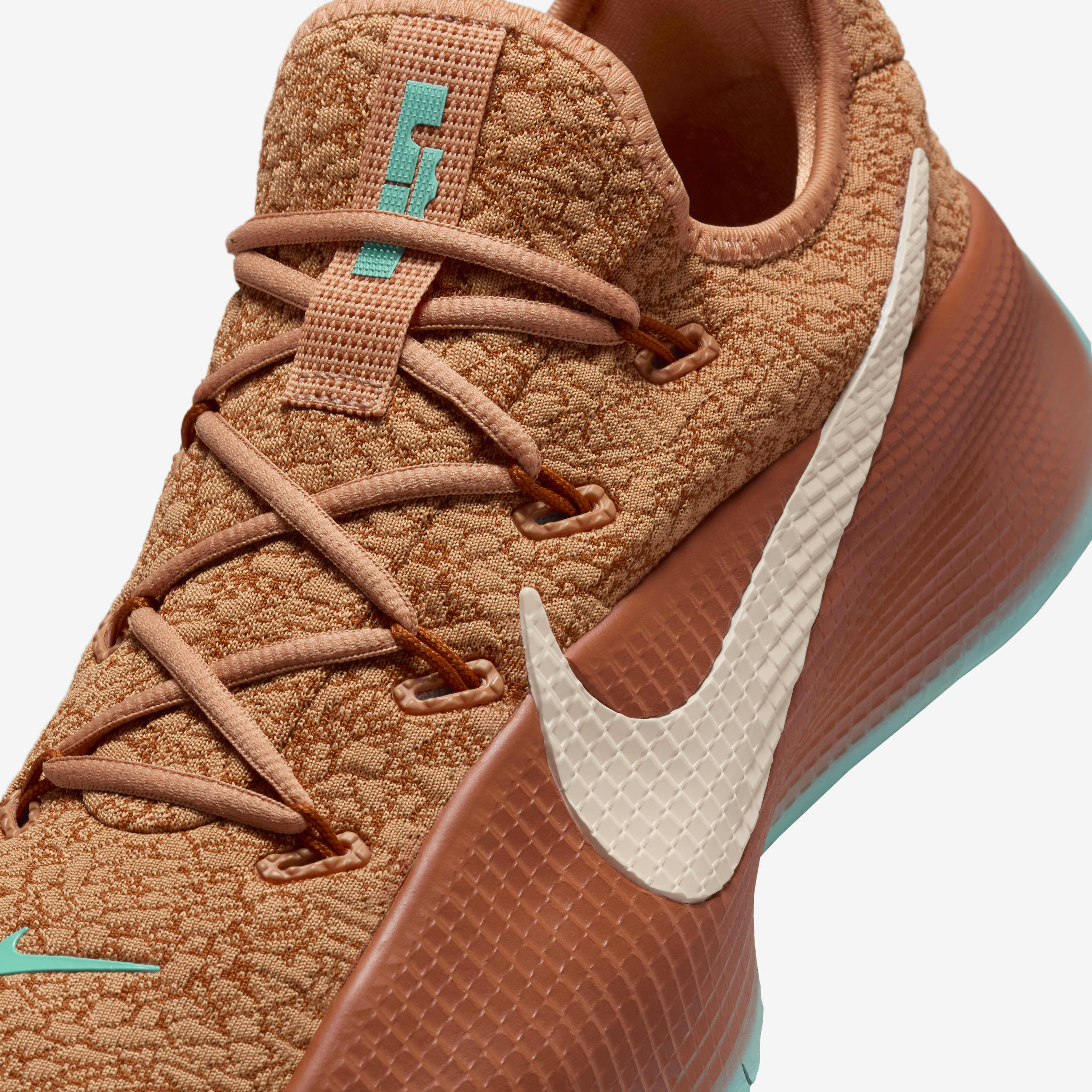 LeBron TR 1 image number 6