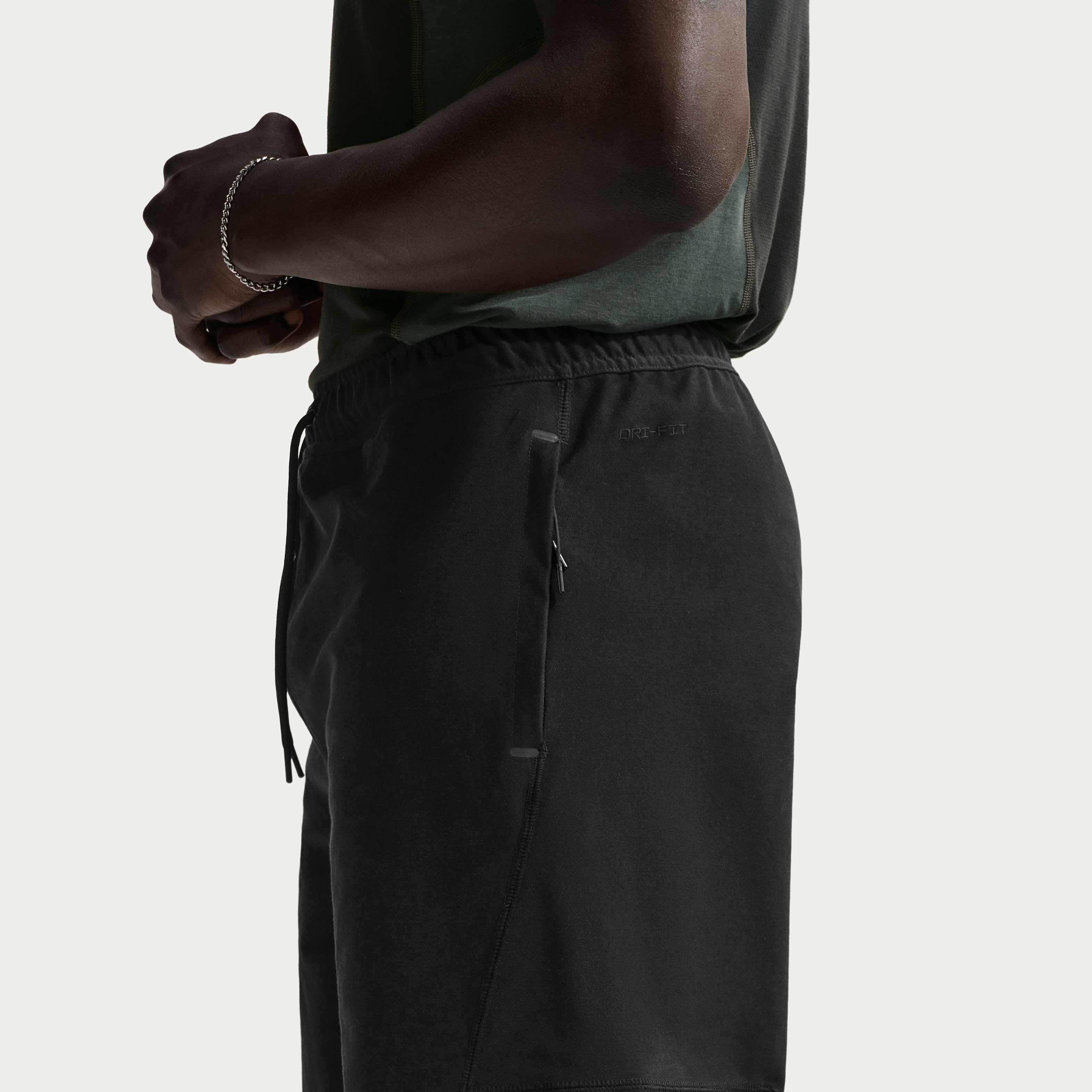 نايكي تك image number 5