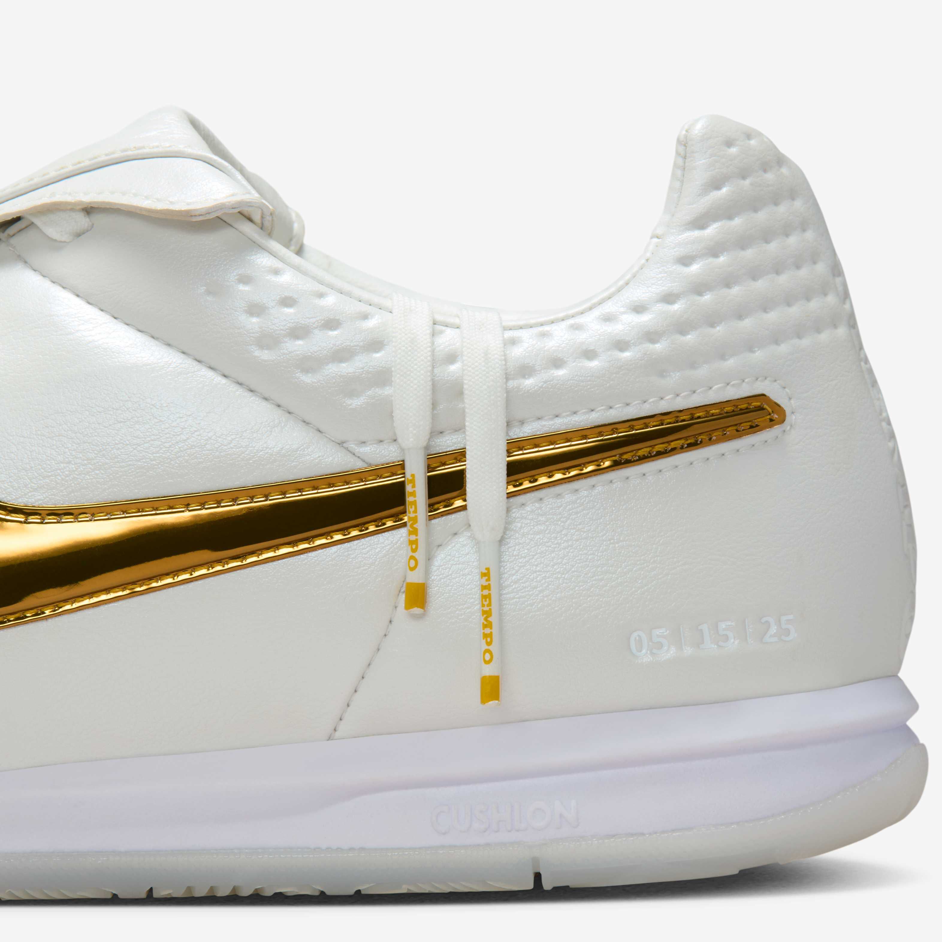 Nike Tiempo Legend SE image number 9