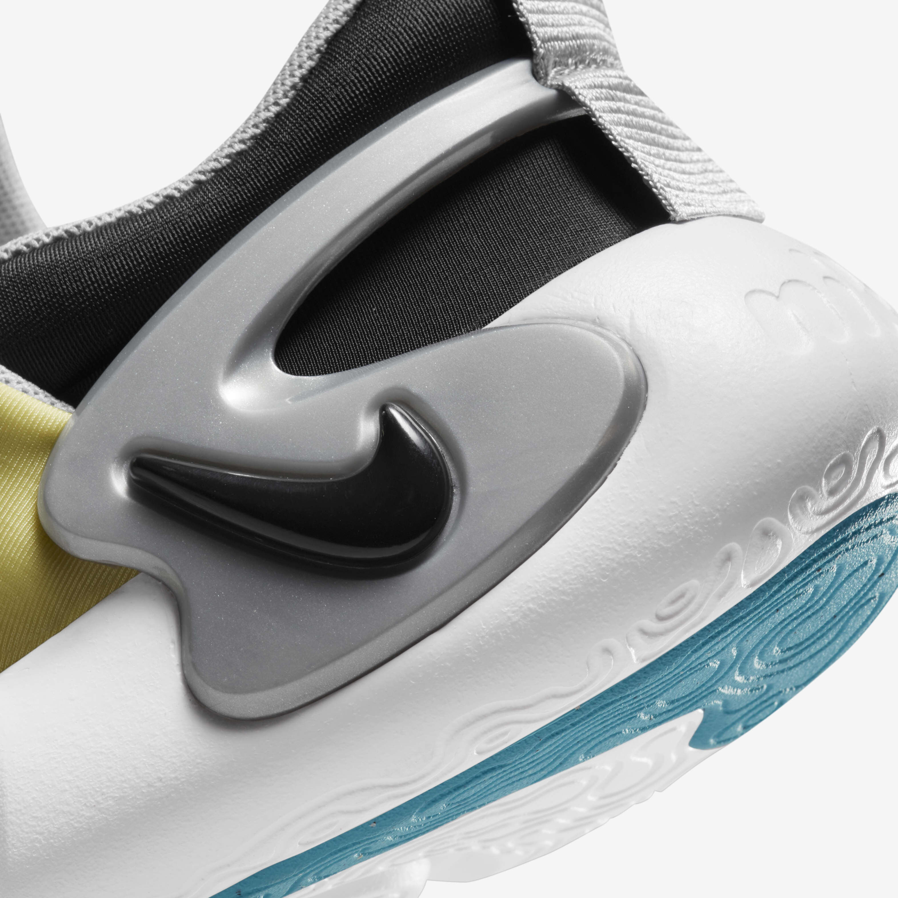 Nike Dynamo Go SE image number 7