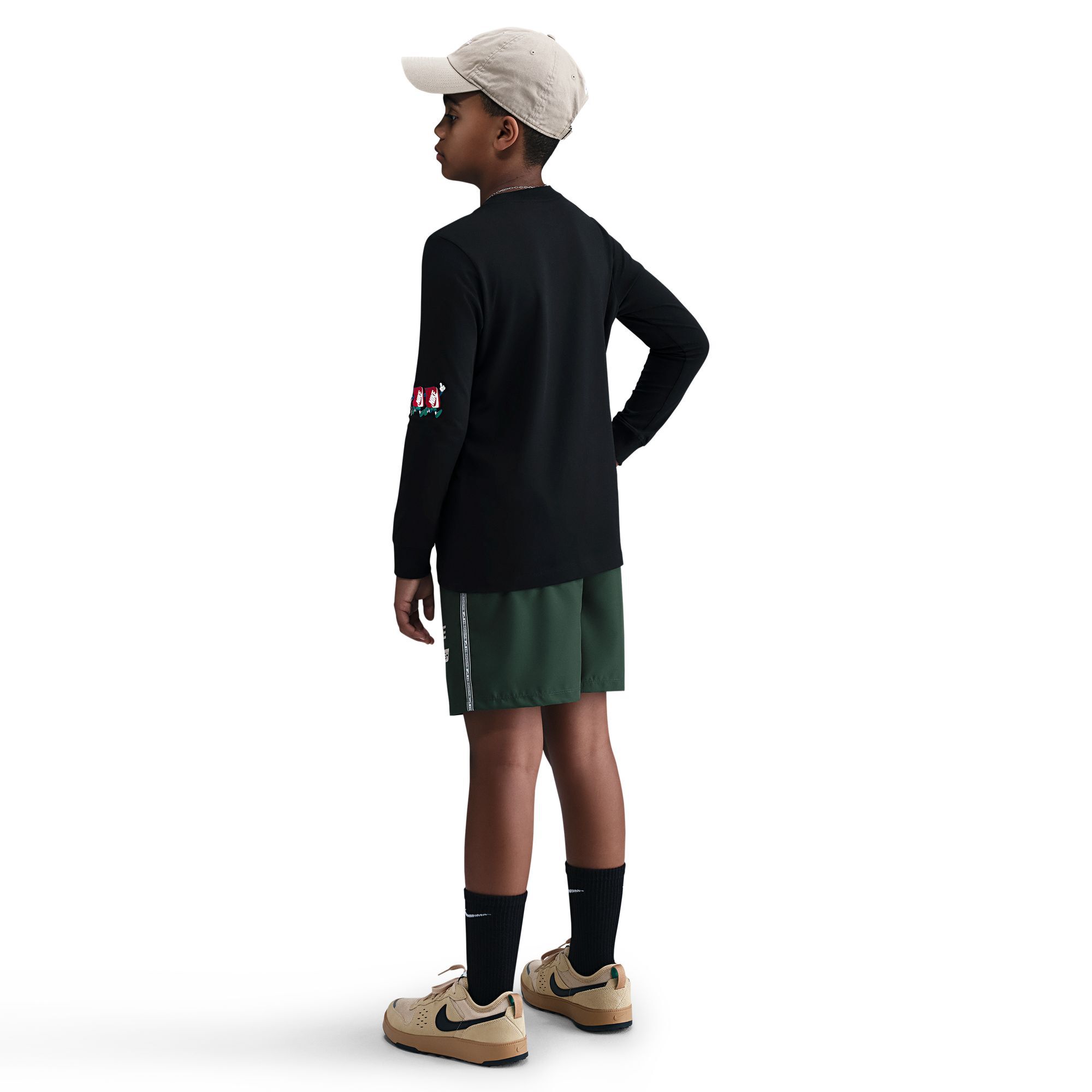 نايكي سبورتسوير image number 1