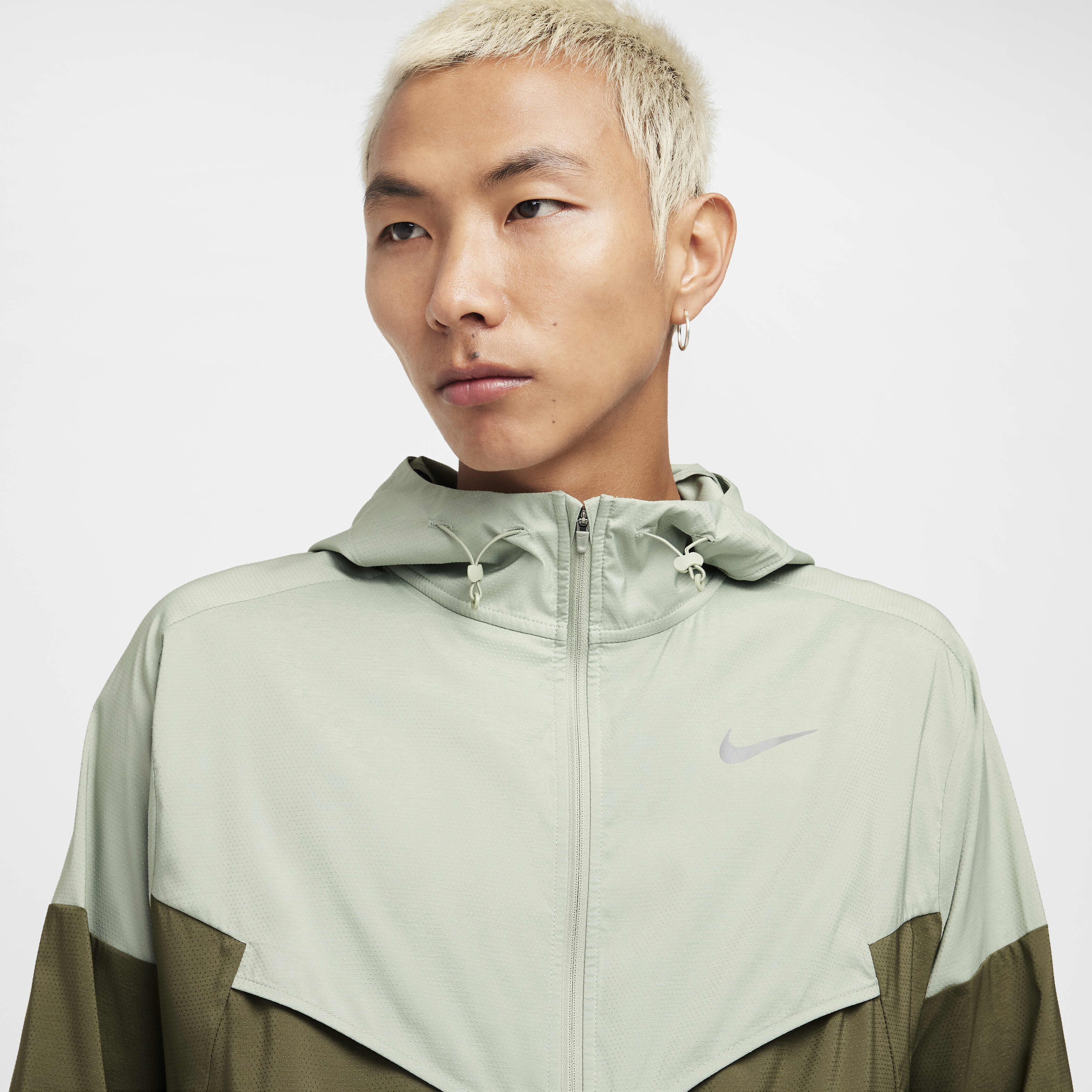 ウォーキング・ランニングウェア Nike Windrunner Repel Running Jacket Nike Windrunner Men's Repel Running Jacket. Nike JP
