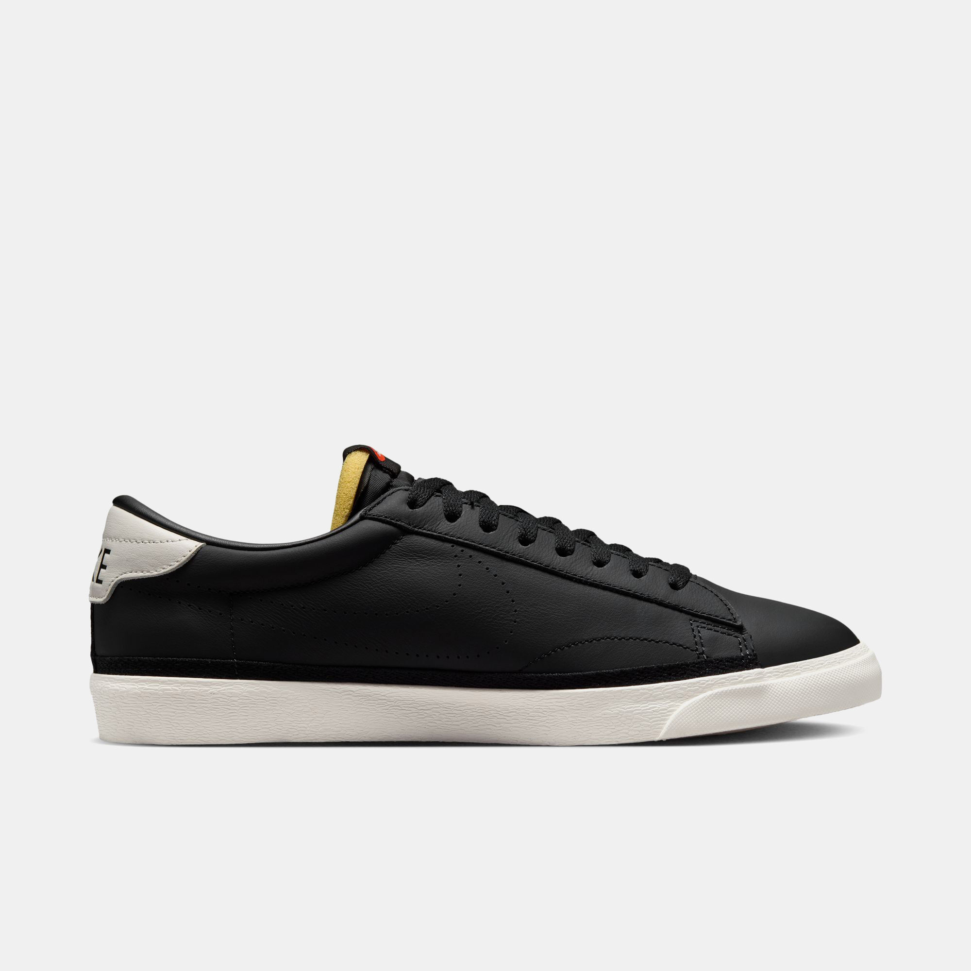 Nike Tennis Classic image number 6