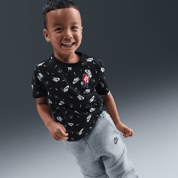 Nike image number 4 Nike image number 4