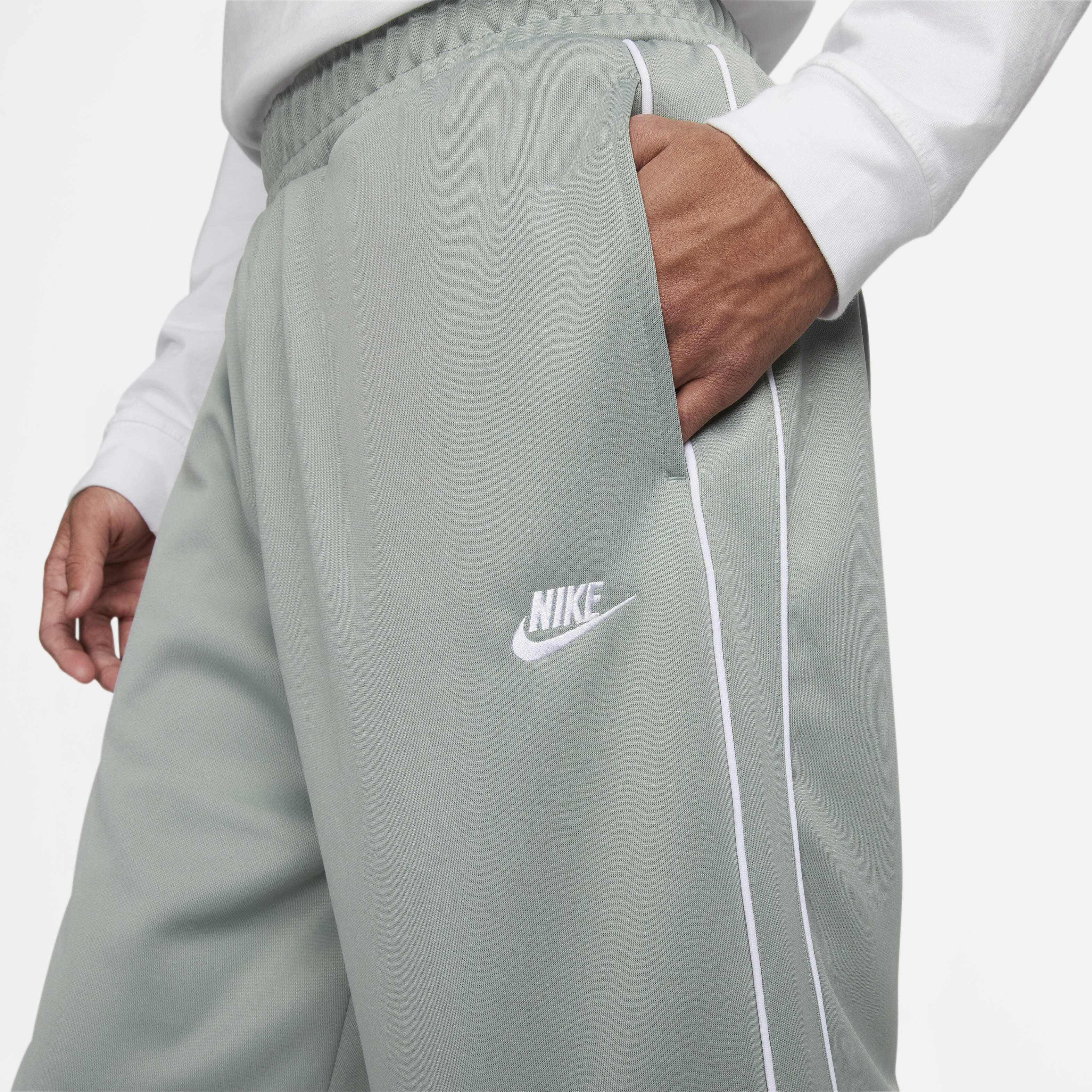 Nike Club image number 3