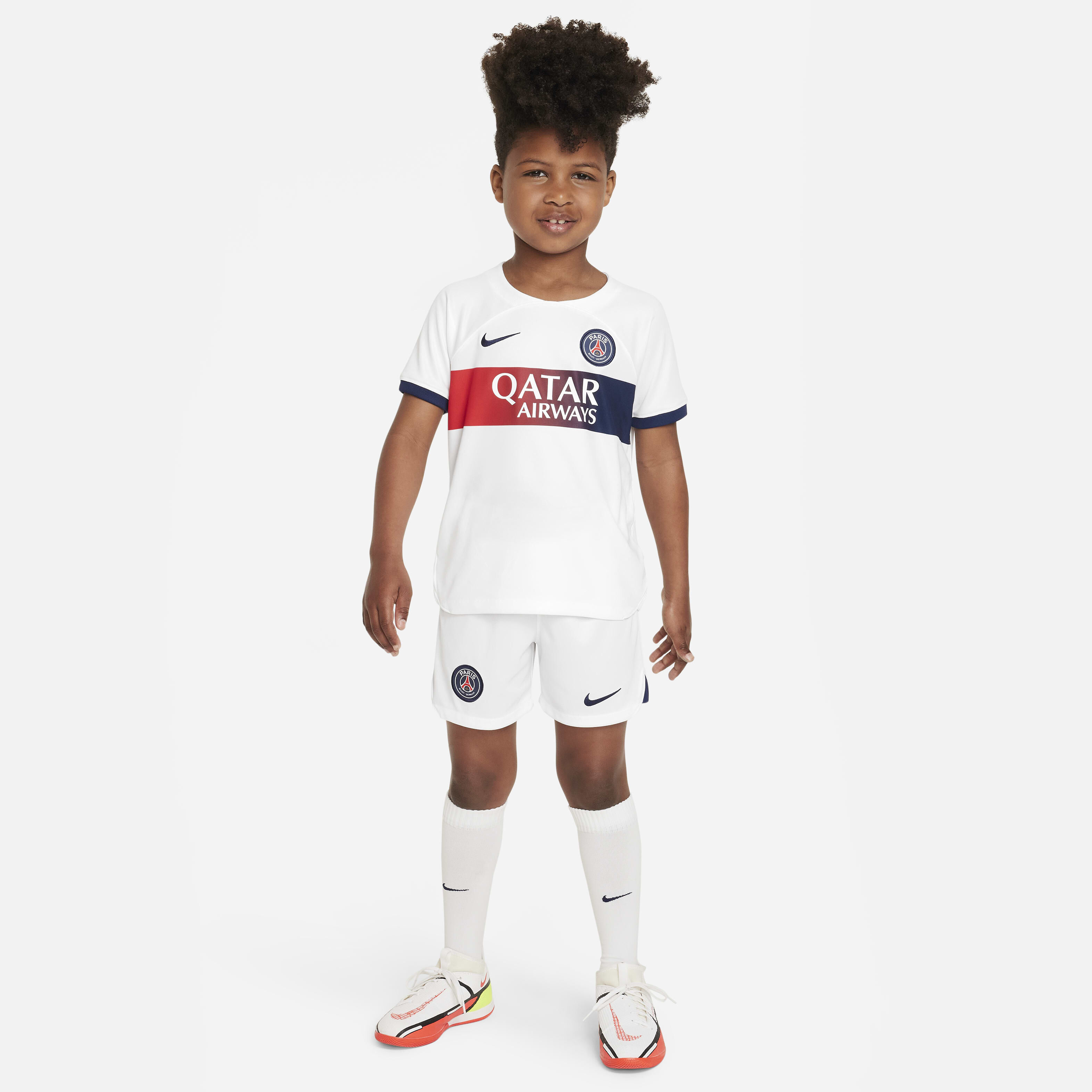 Paris Saint-Germain 2023/24 Away image number 0