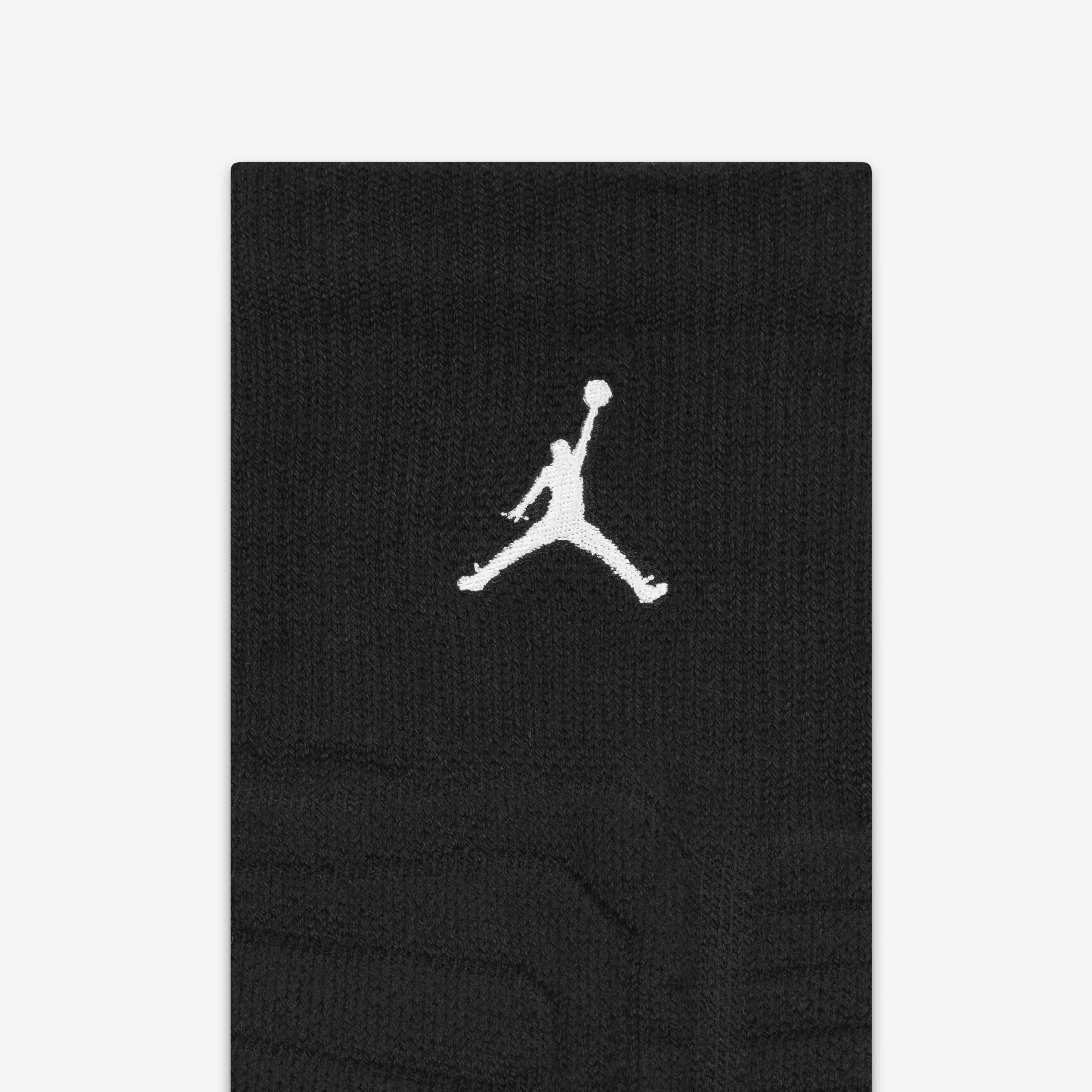 Jordan Ultimate Flight 2.0 Quarter image number 3