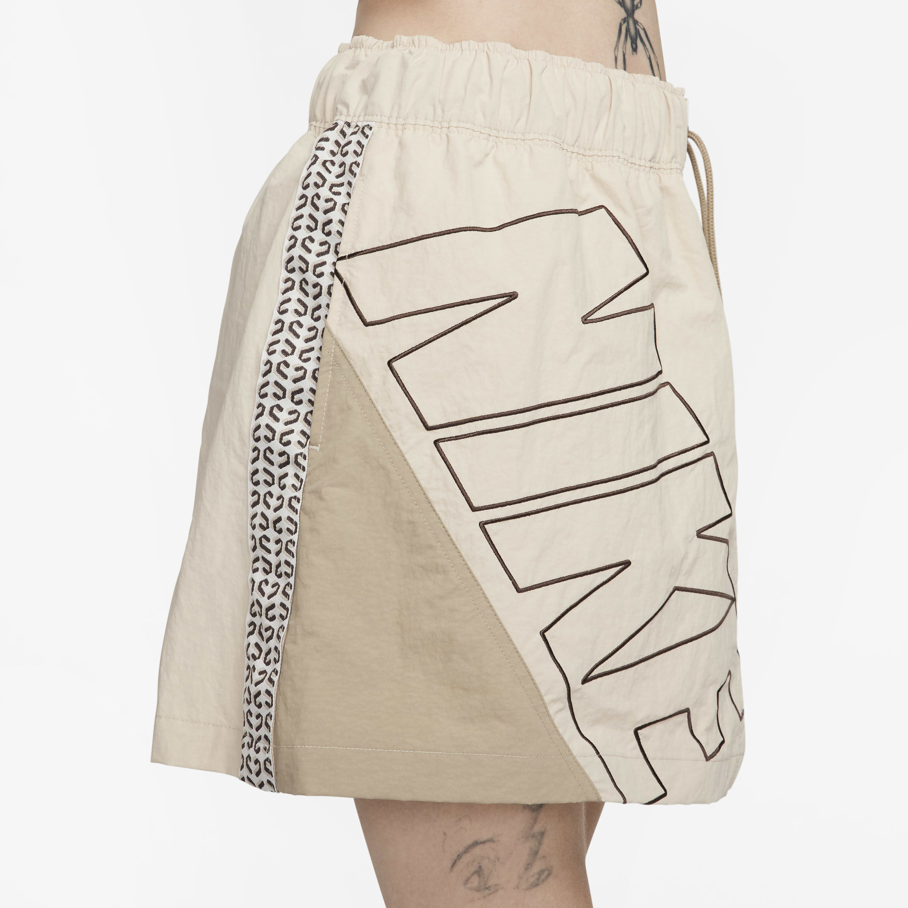 نايكي سبورتسوير &times; نايكي يونايتد image number 4