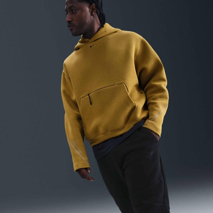 Nike Tech image number 4 Nike Tech image number 4