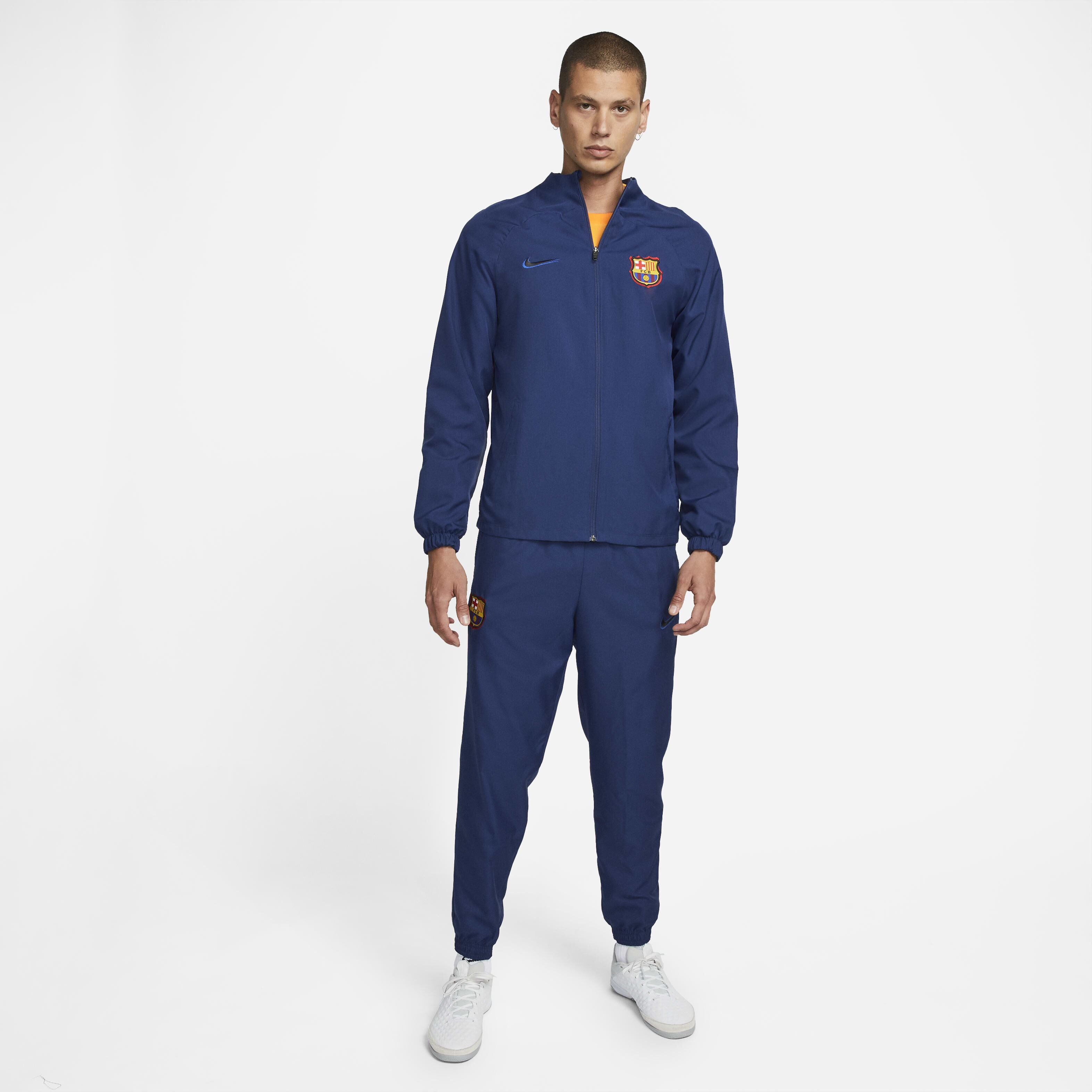 برشلونة أكاديمي برو image number 0