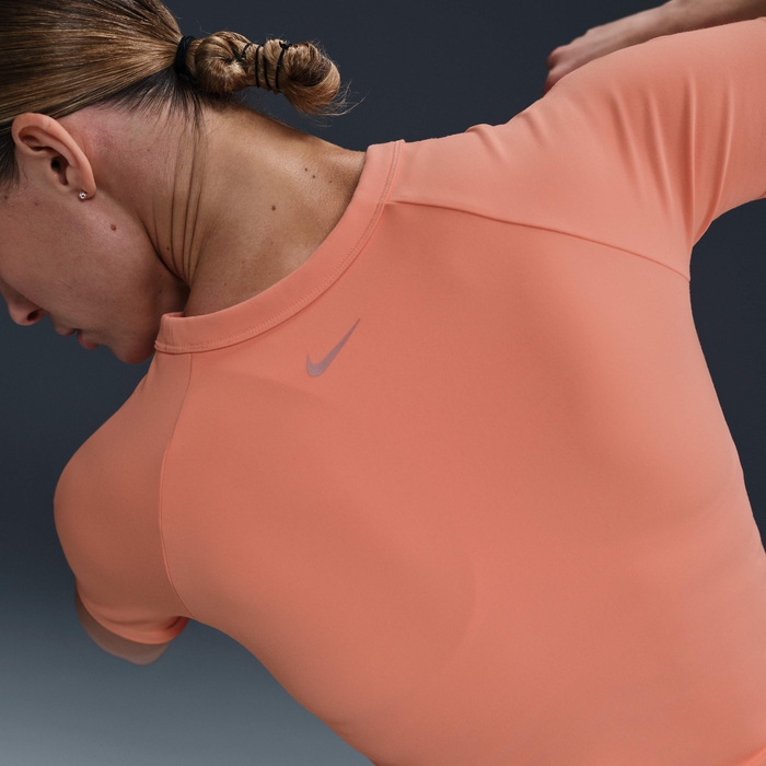 نايكي ون فيتد image number 1 نايكي ون فيتد image number 1