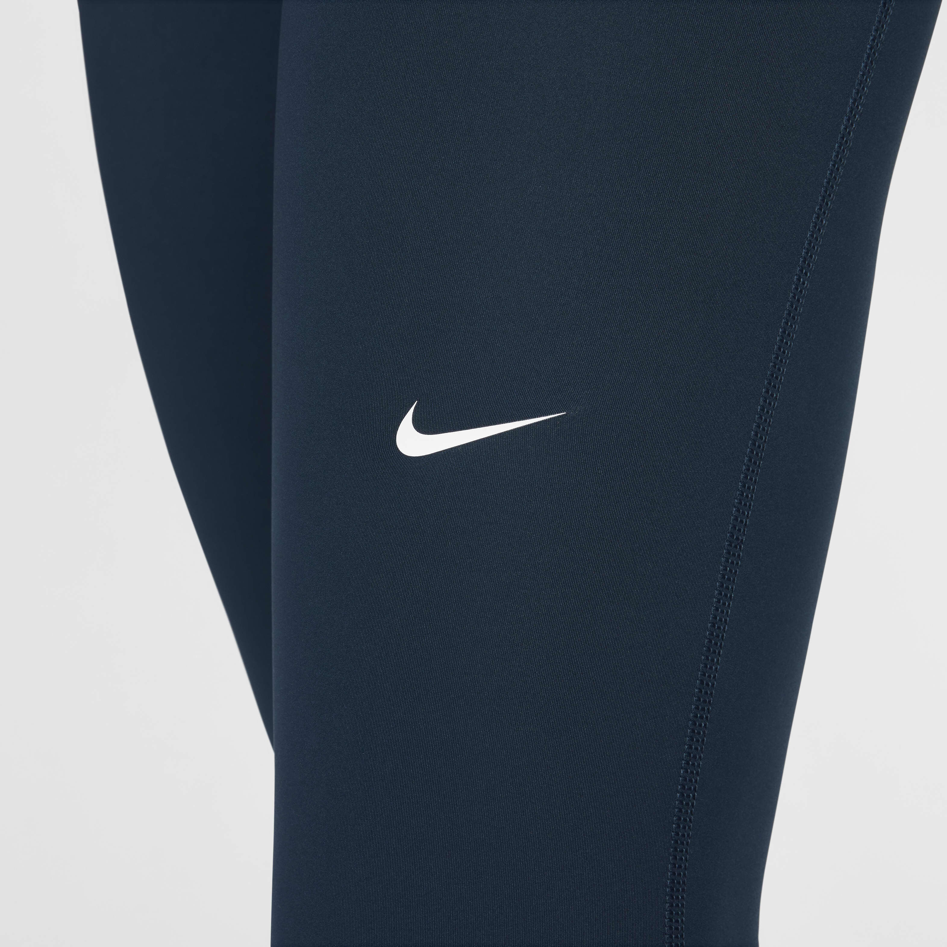 Nike Pro image number 2