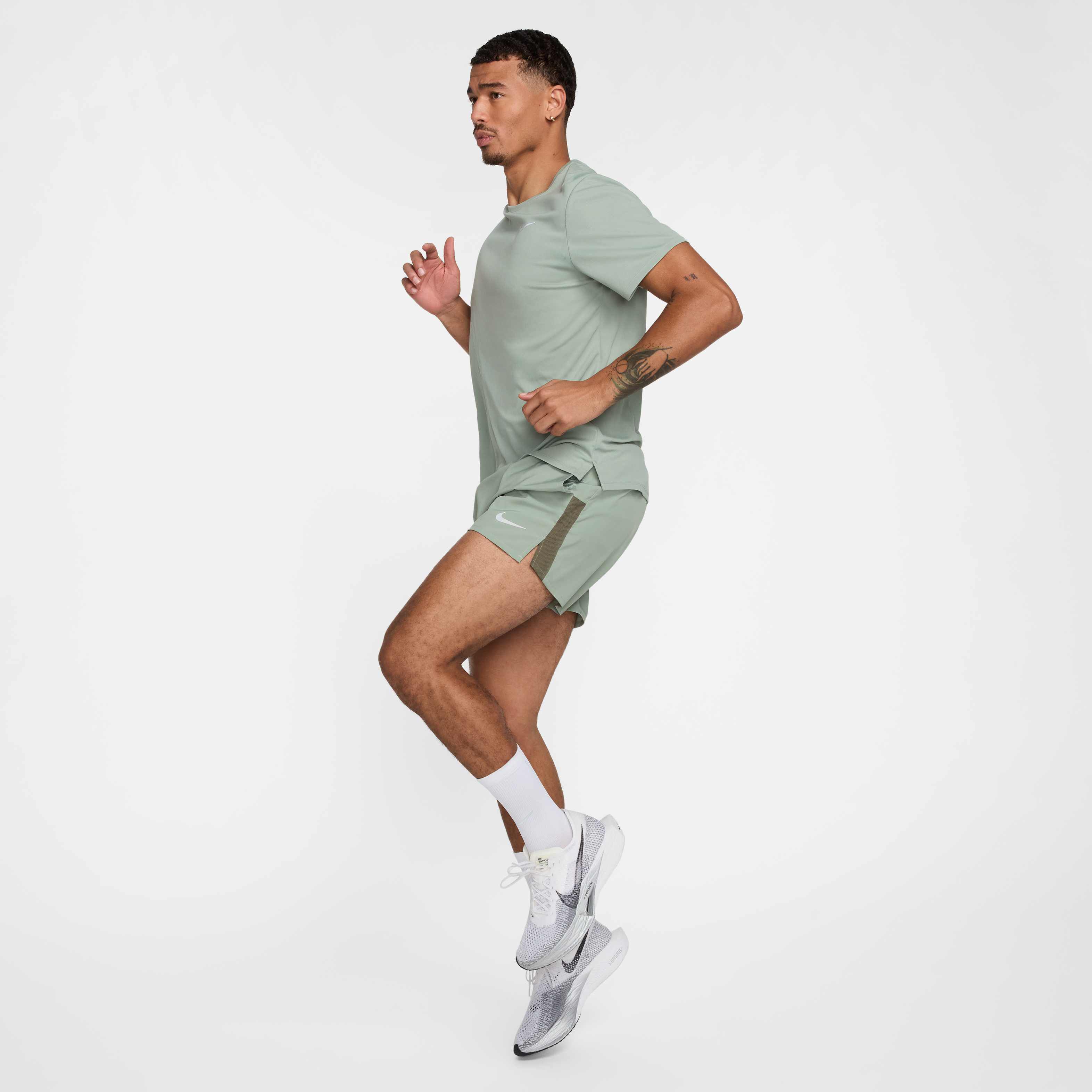 Nike Challenger image number 8