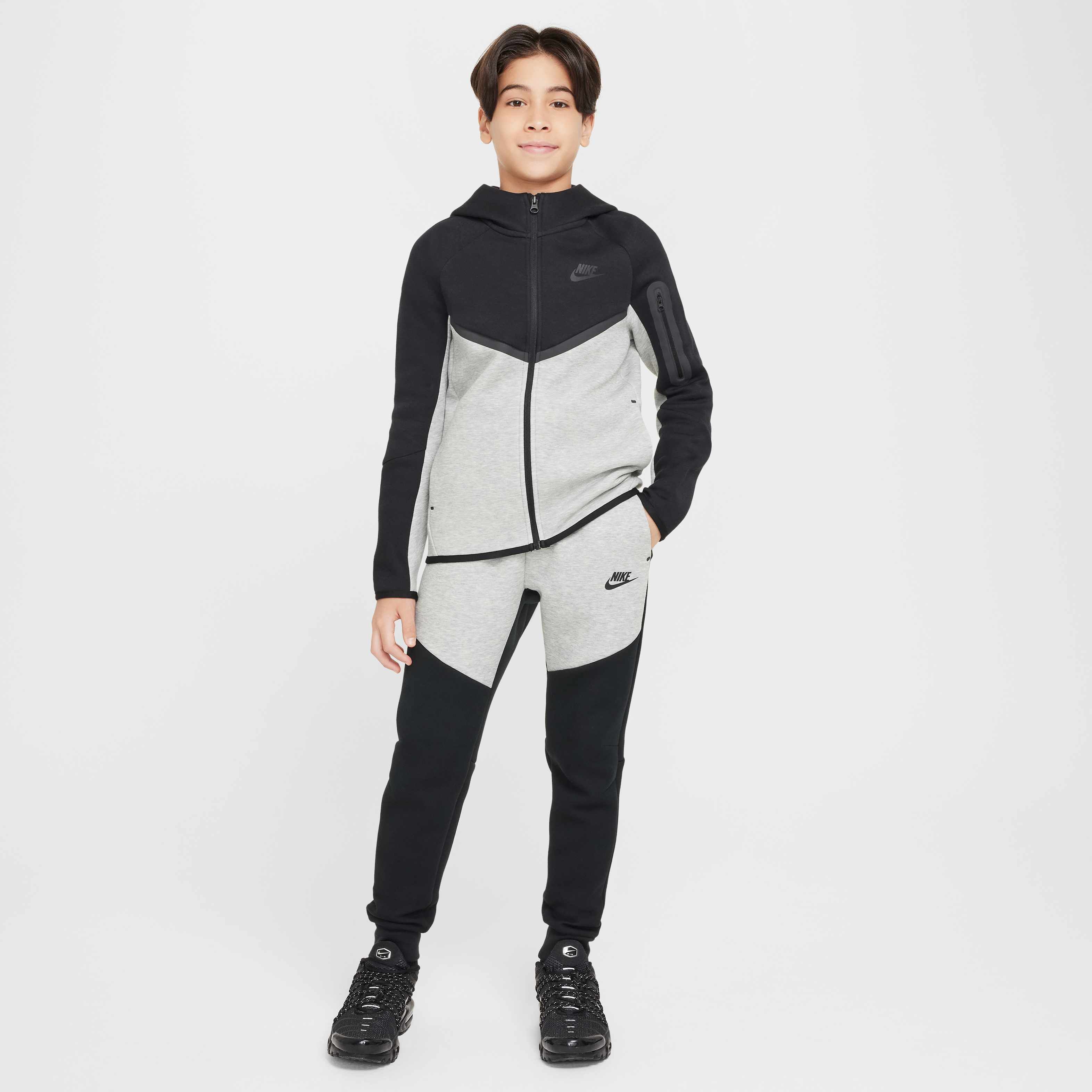 Nike Sportswear Tech Fleece image number 7