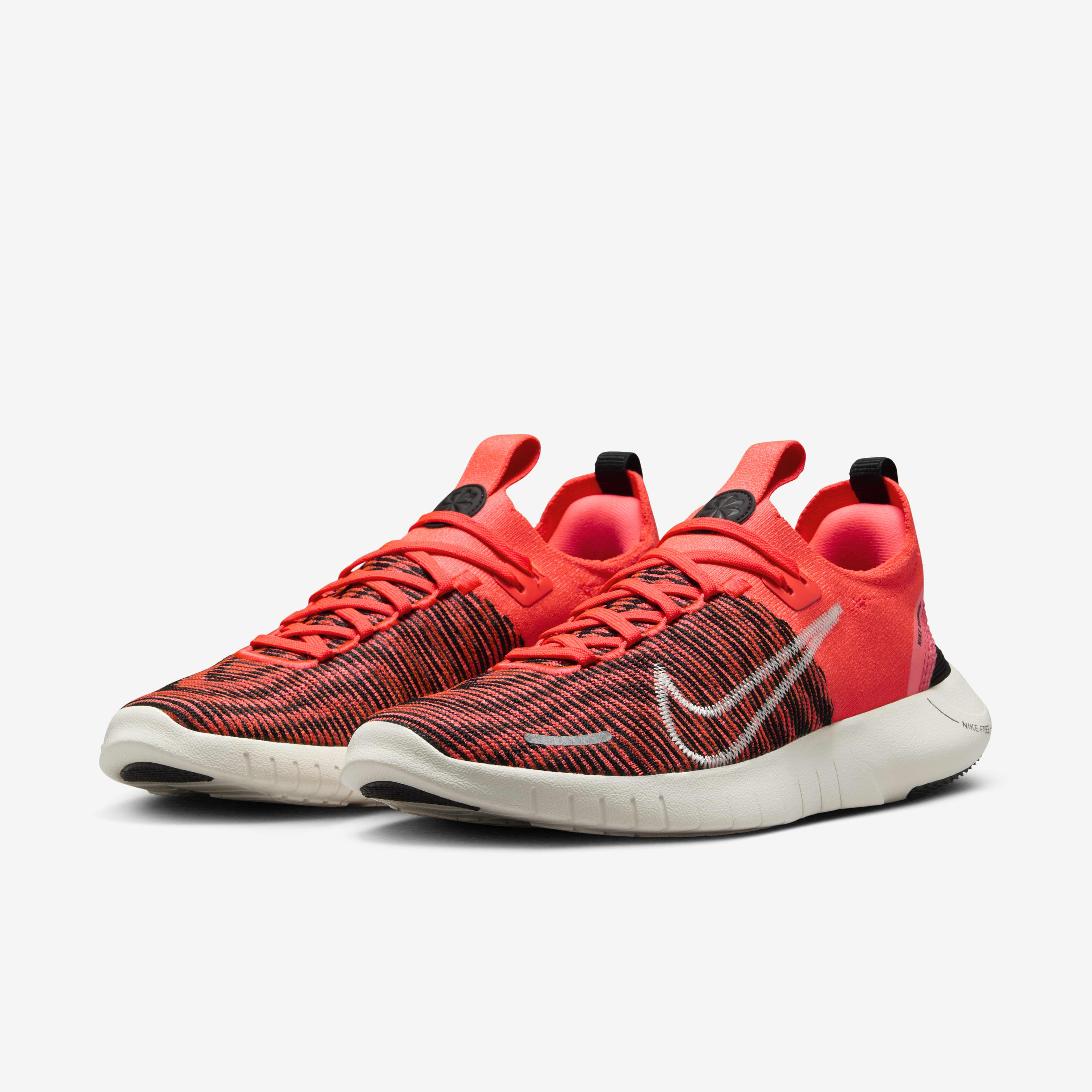 Nike free run red womens 2025
