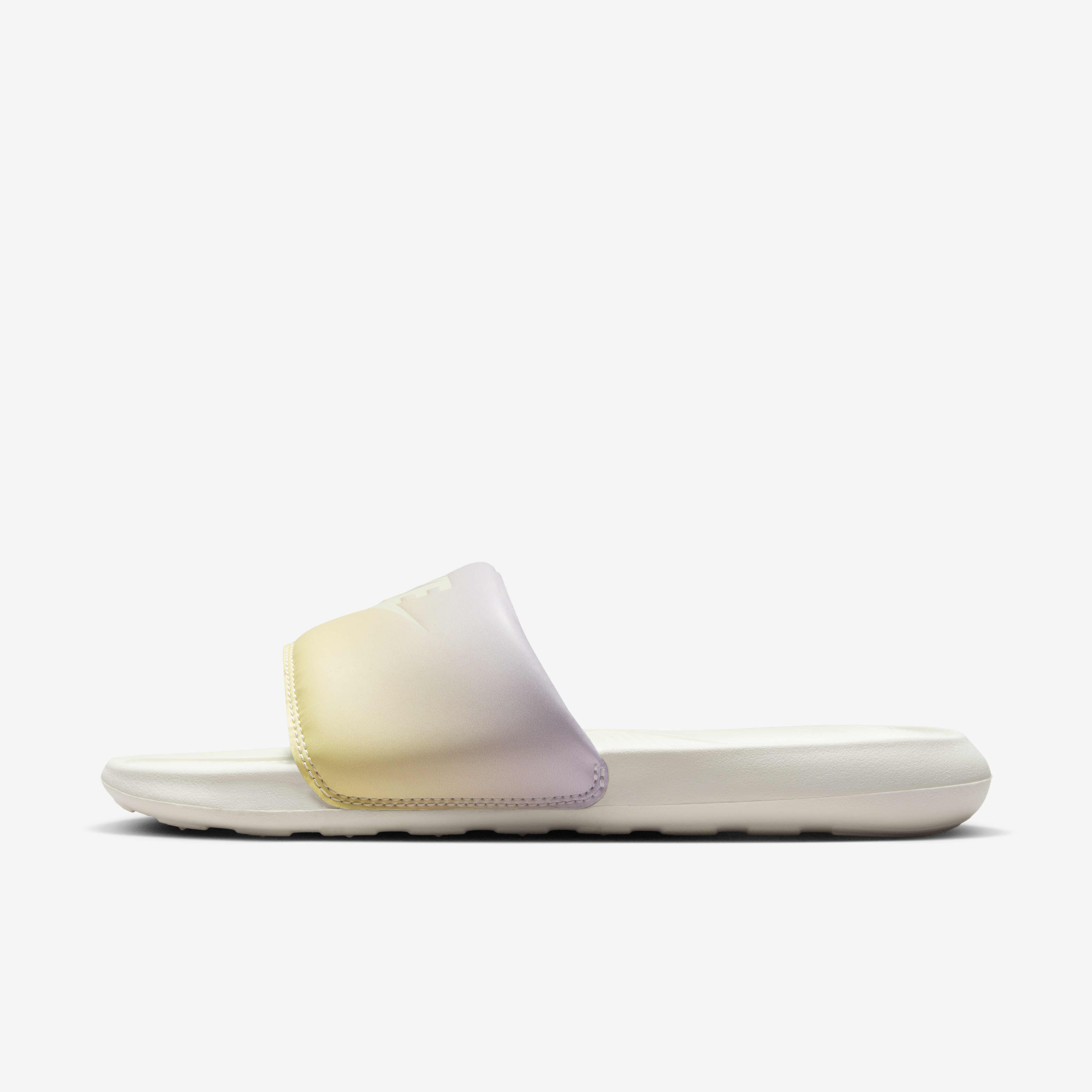 Nike Victori One image number 1