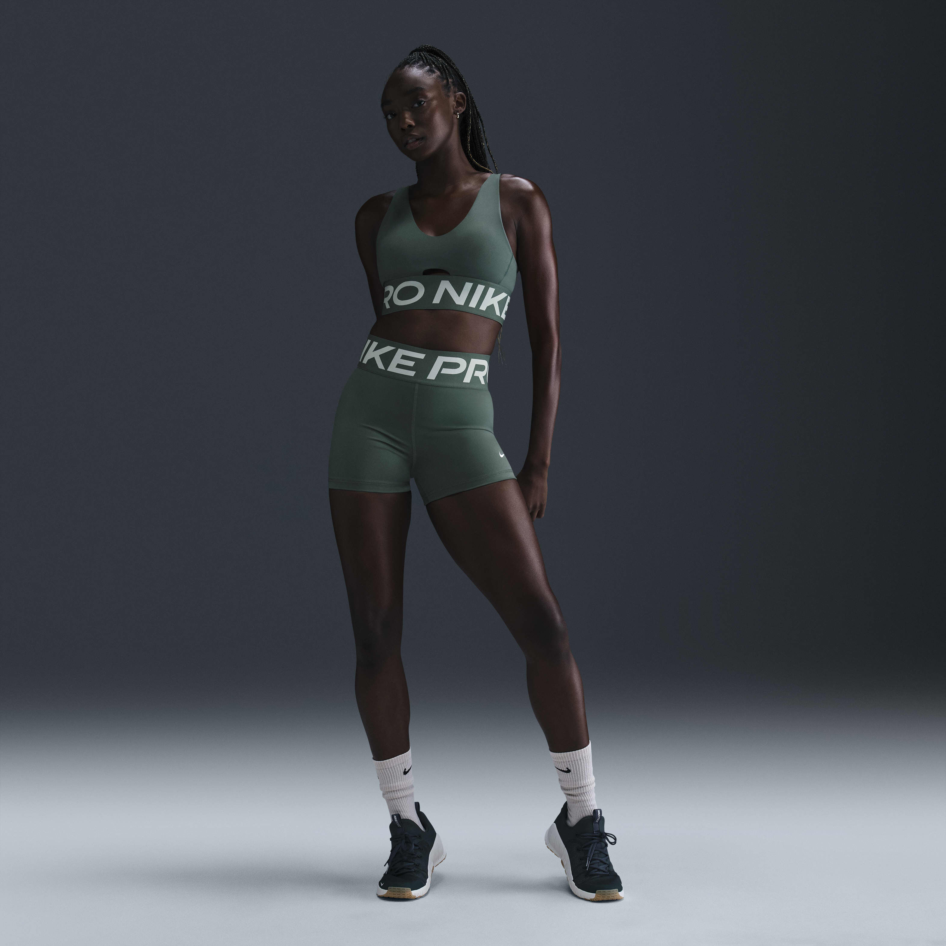 نايكي برو سكلبت image number 0