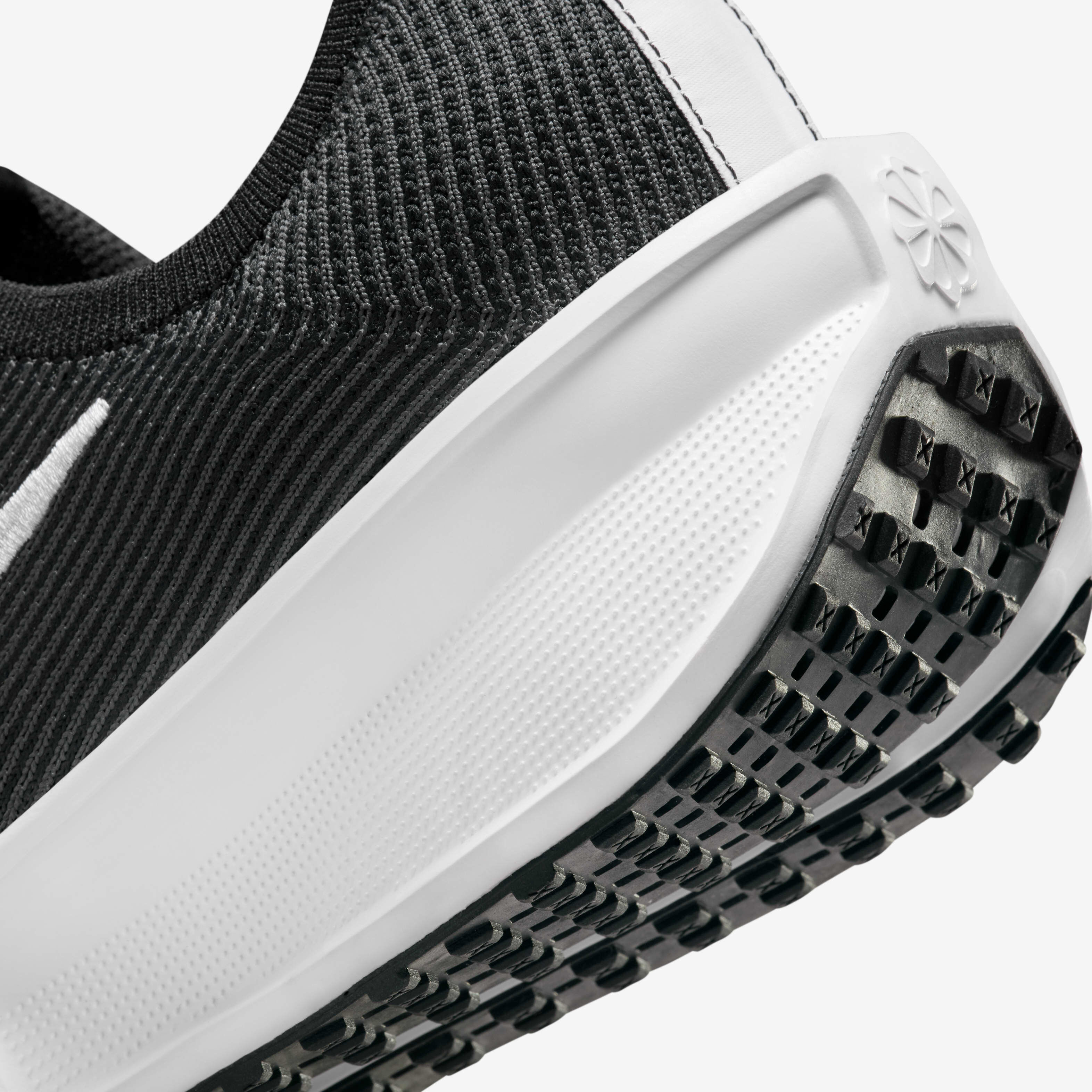 نايكي انتراكت رن image number 8