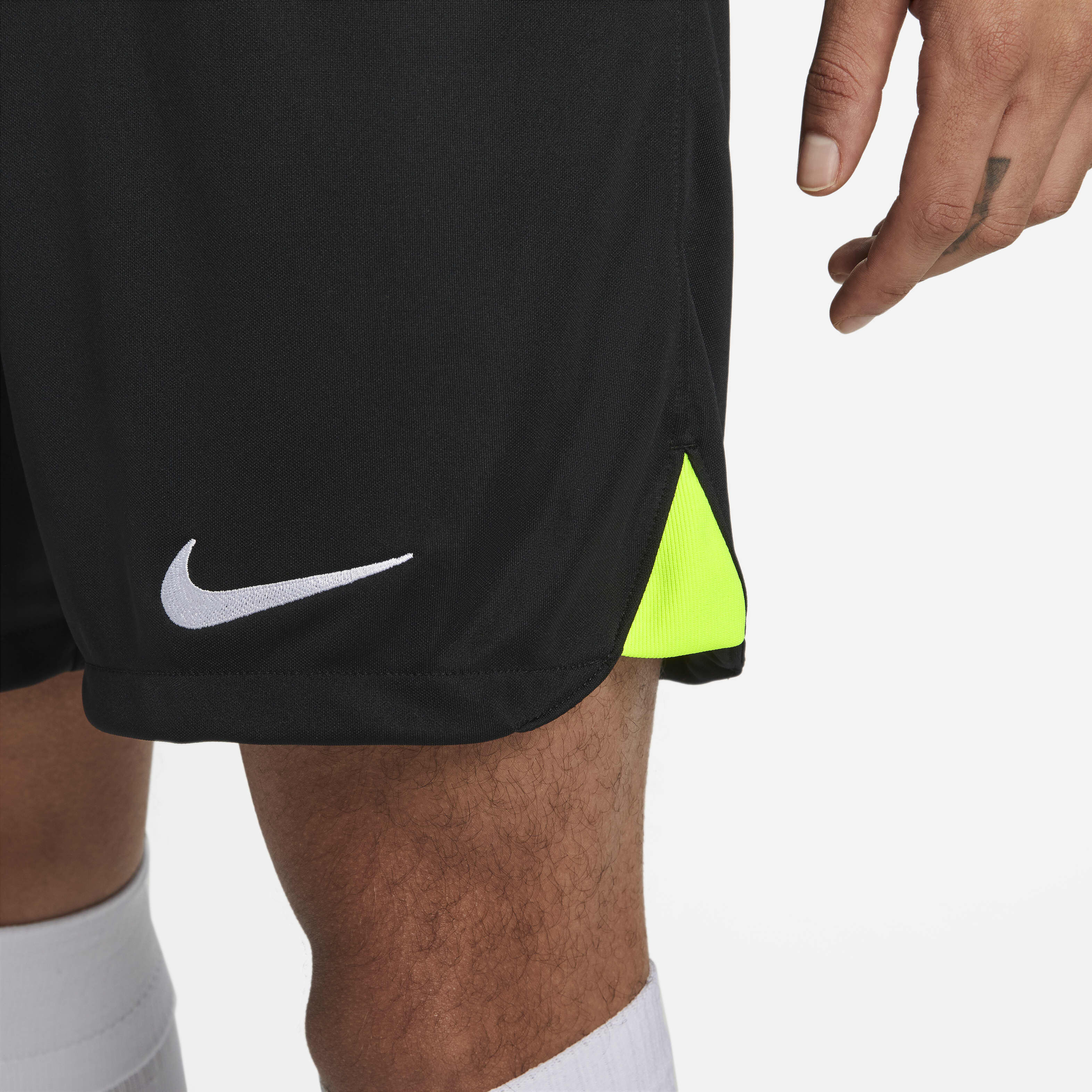 توتنهام هوتسبير 2022/23 الأساسي/الاحتياطي image number 4