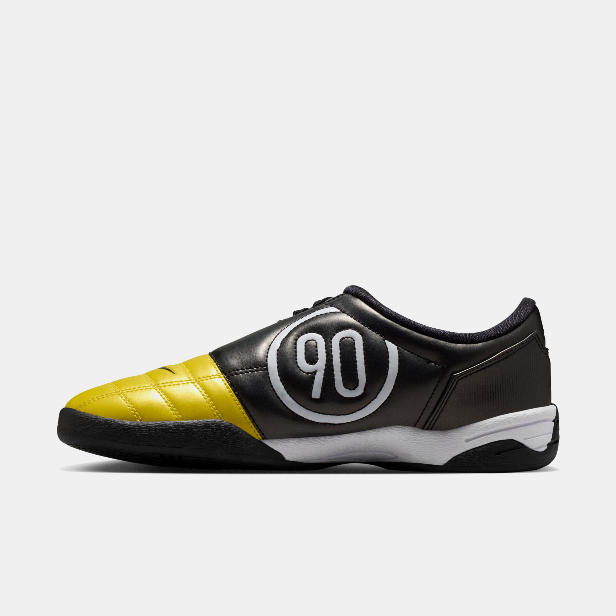 نايكي توتال 90 image number 4