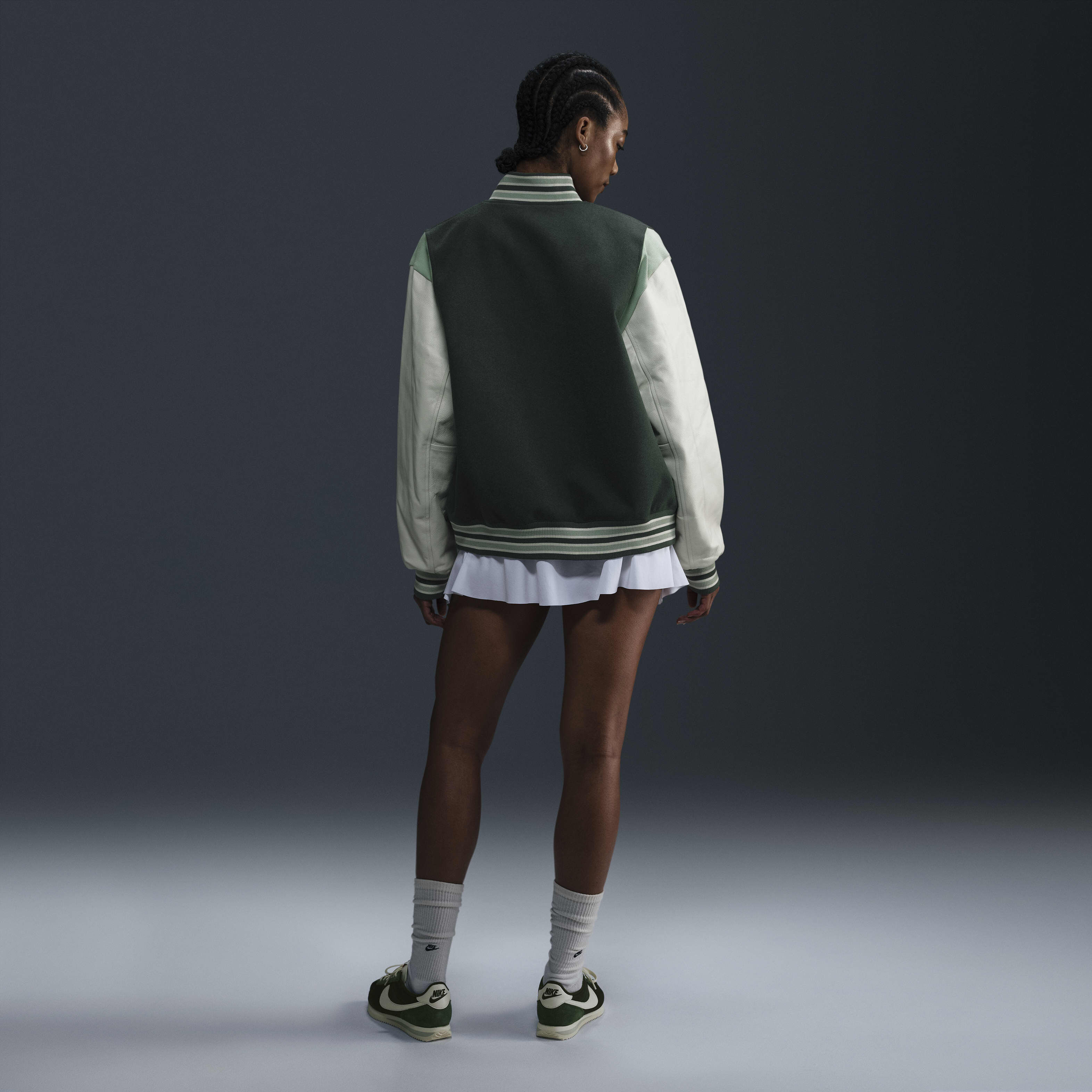 نايكي سبورتسوير image number 4