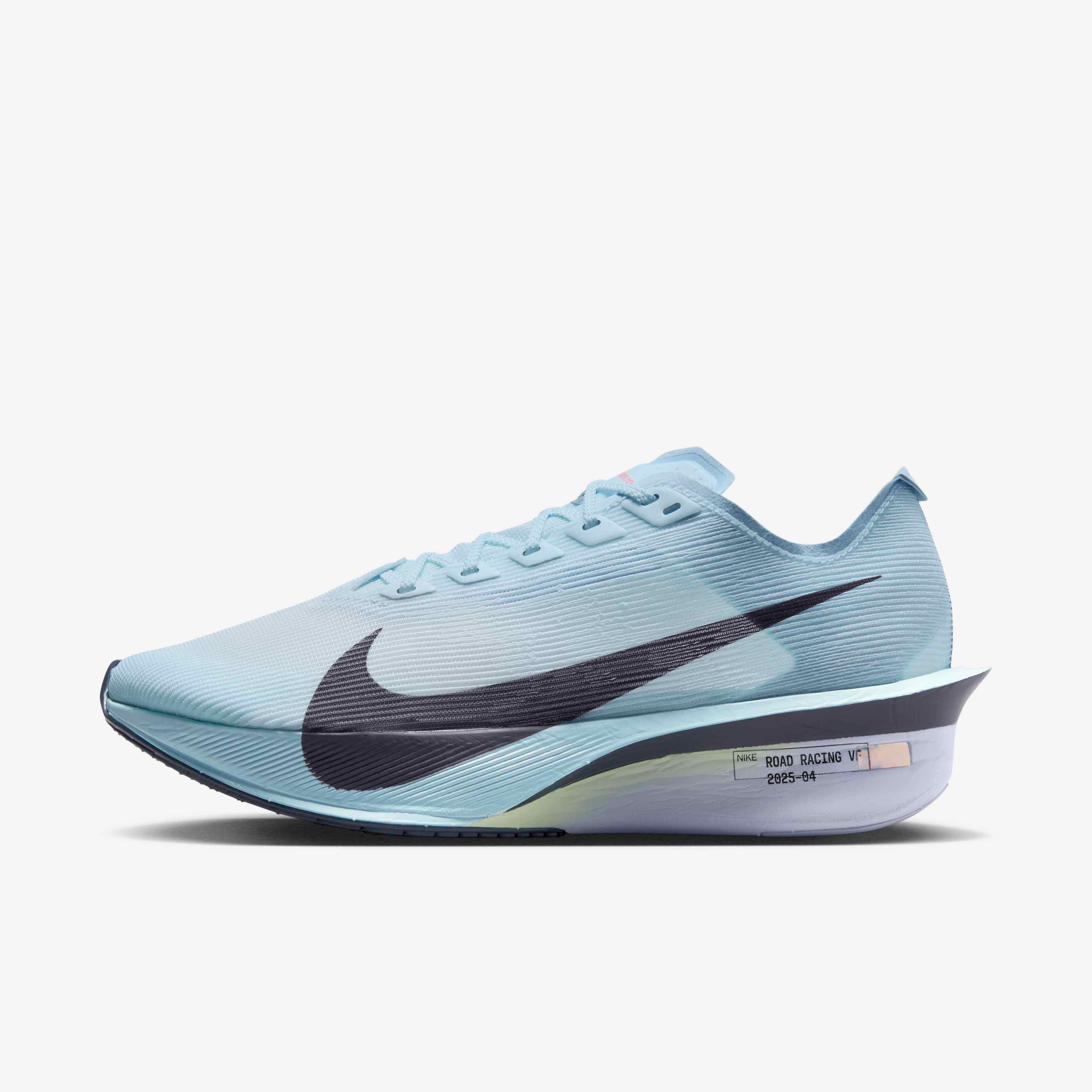 Nike Vaporfly 4 image number 0