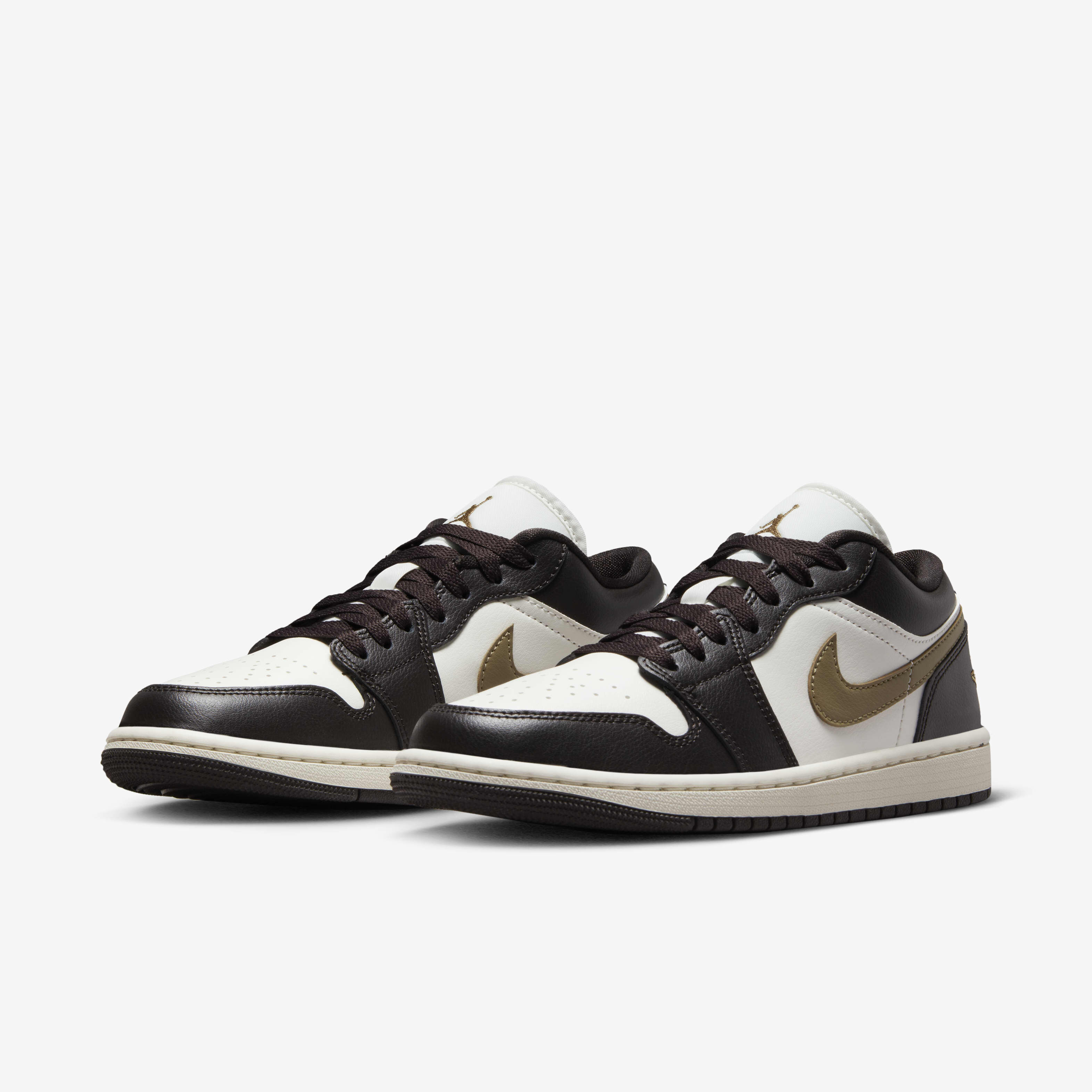 Air Jordan 1 Low image number 4
