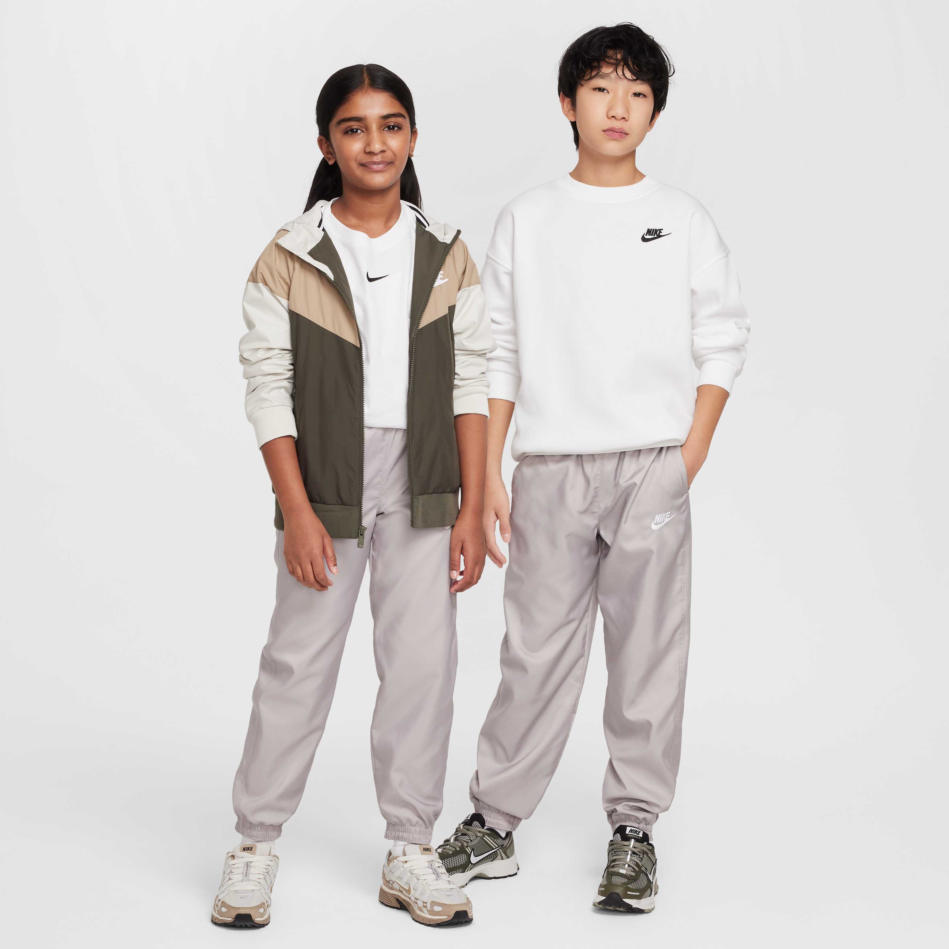 Nike Sportswear Club image number 6