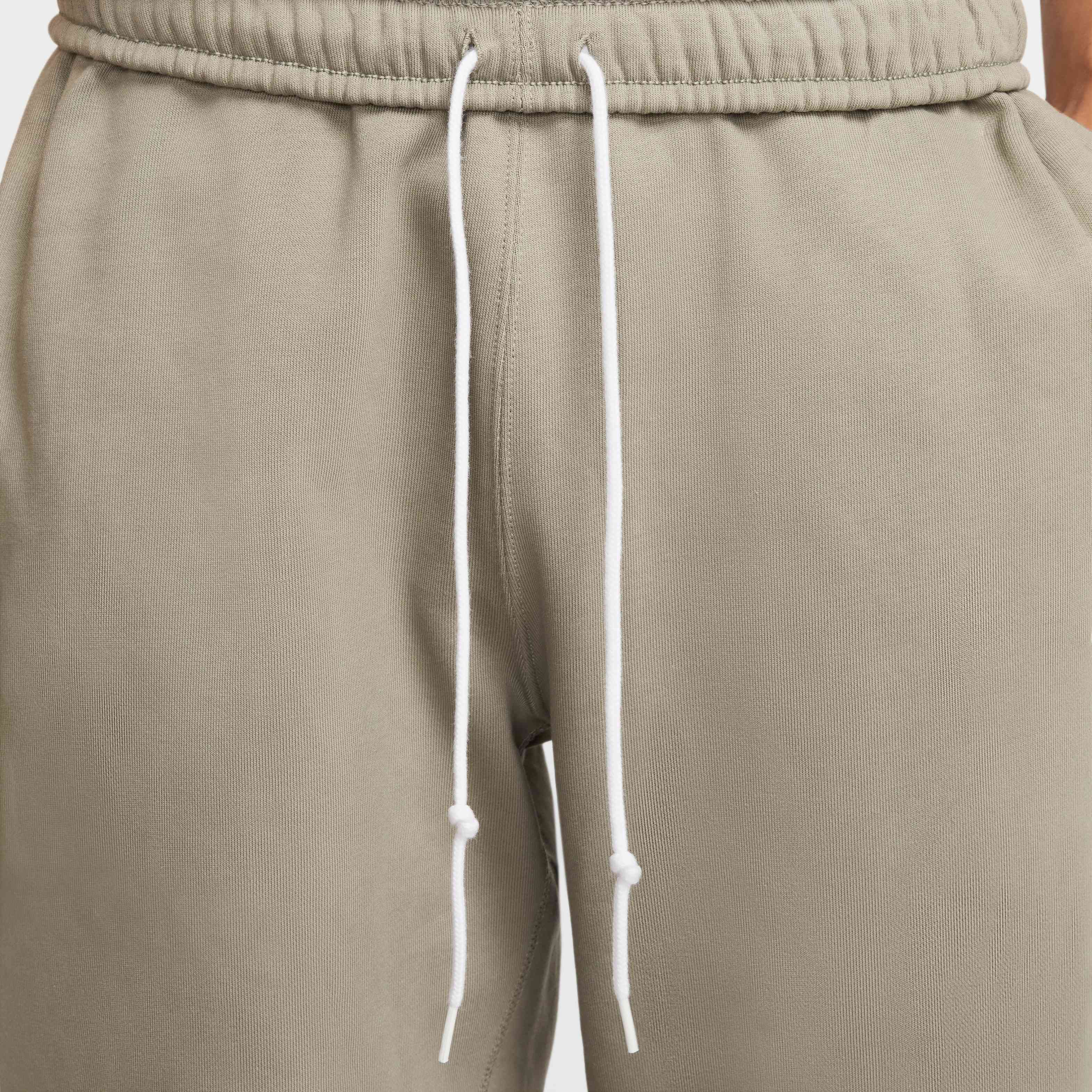 Nike Solo Swoosh image number 2