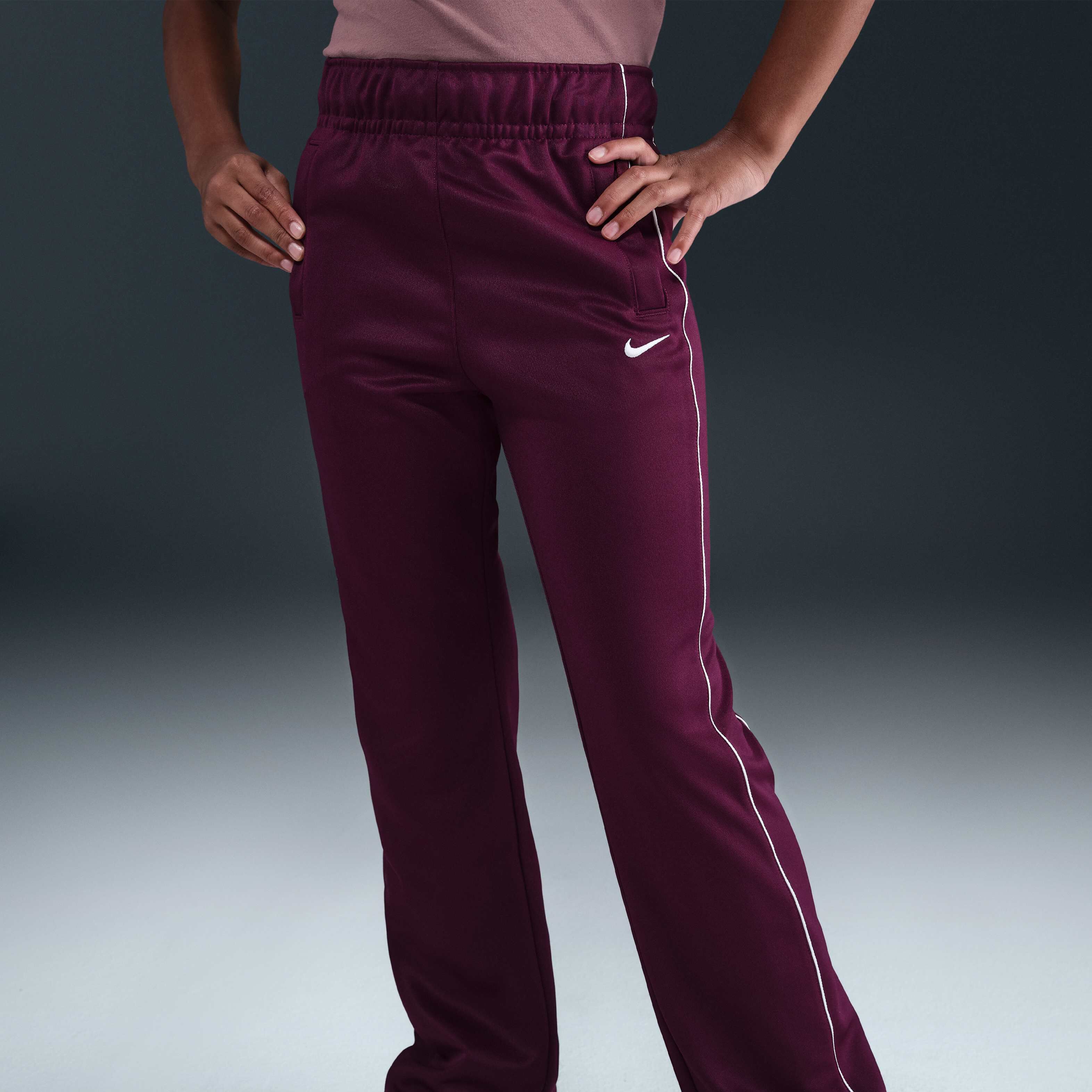 نايكي سبورتسوير image number 1