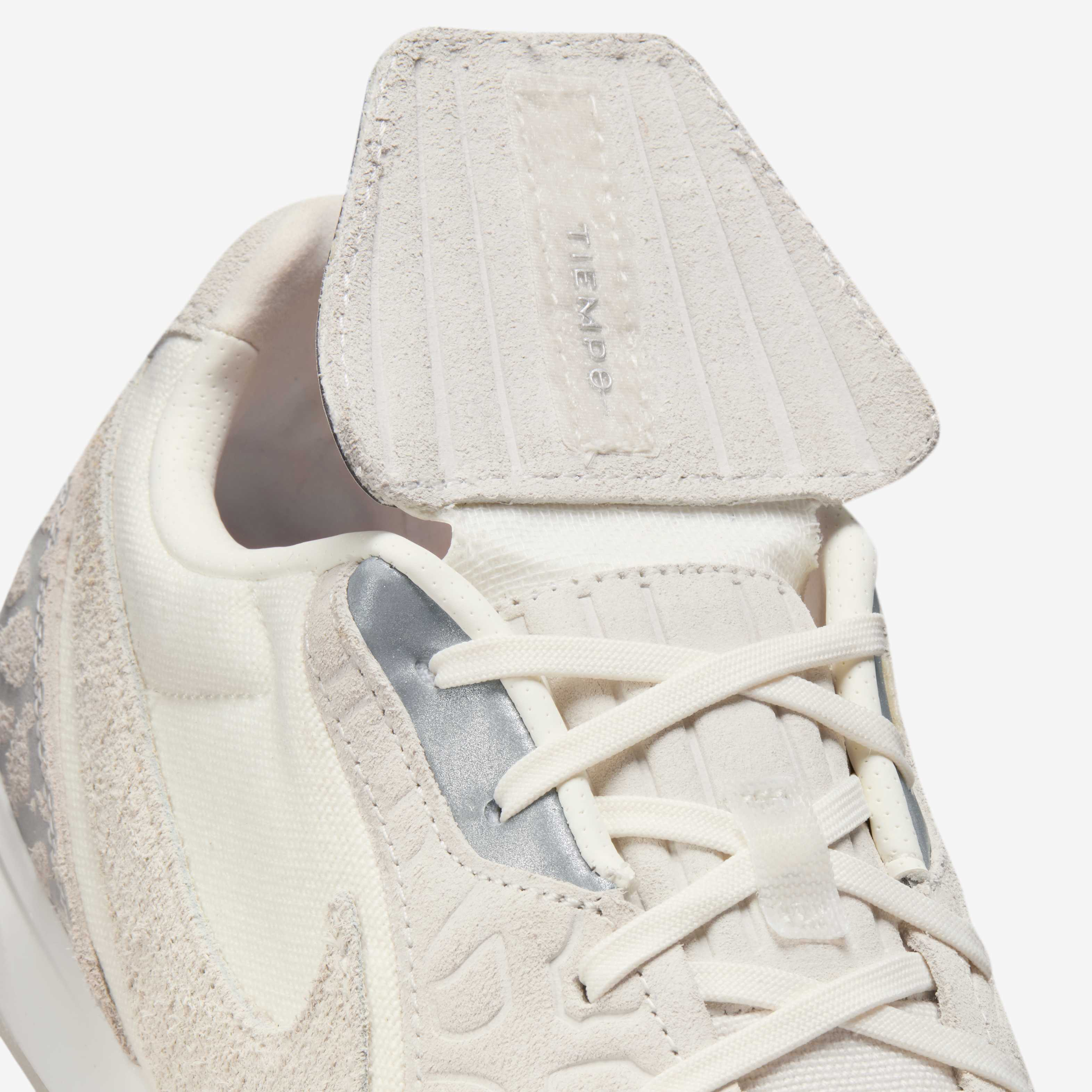 Jordan Tiempo Streetgato SE image number 8