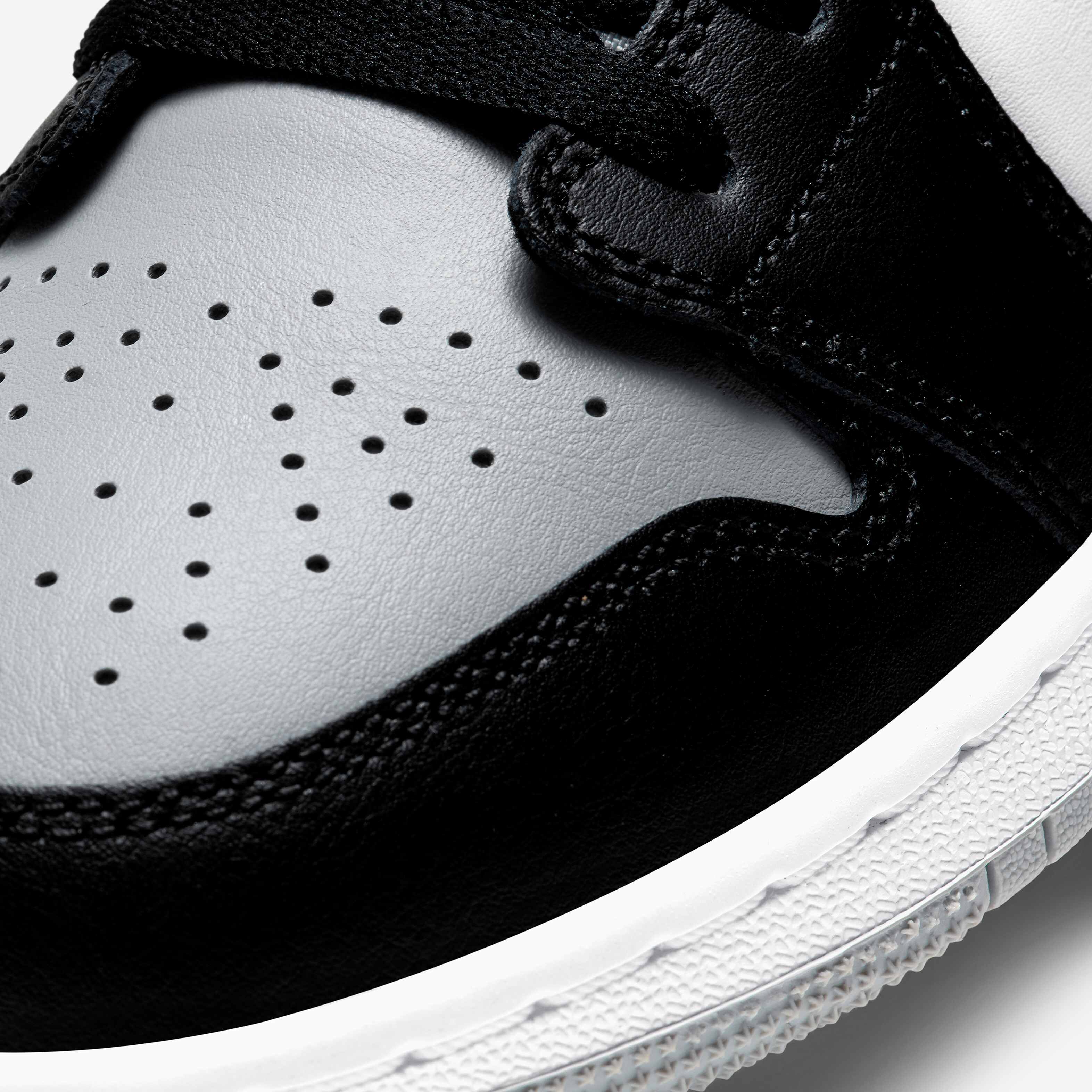 Air Jordan 1 Low image number 6
