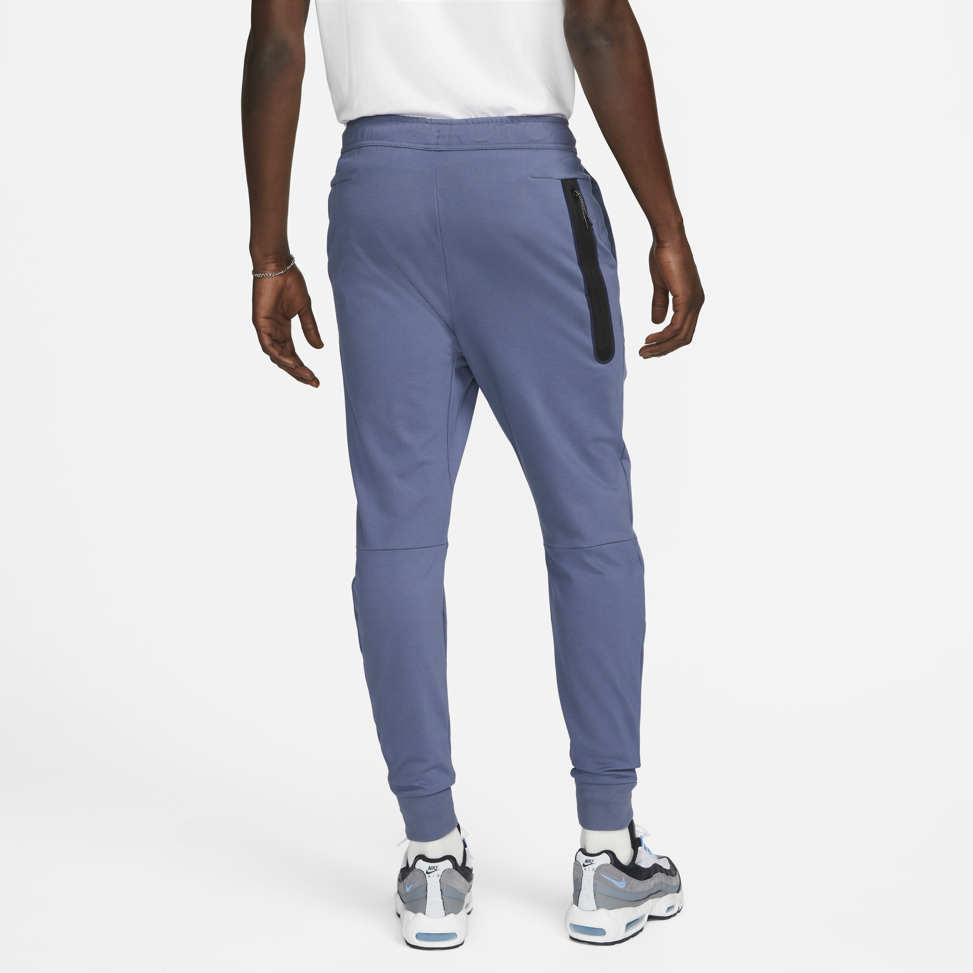Buy Nike Sportswear Tech Fleece Lightweight Men s Slim Fit Jogger Tracksuit Bottoms Nike Qatar Official