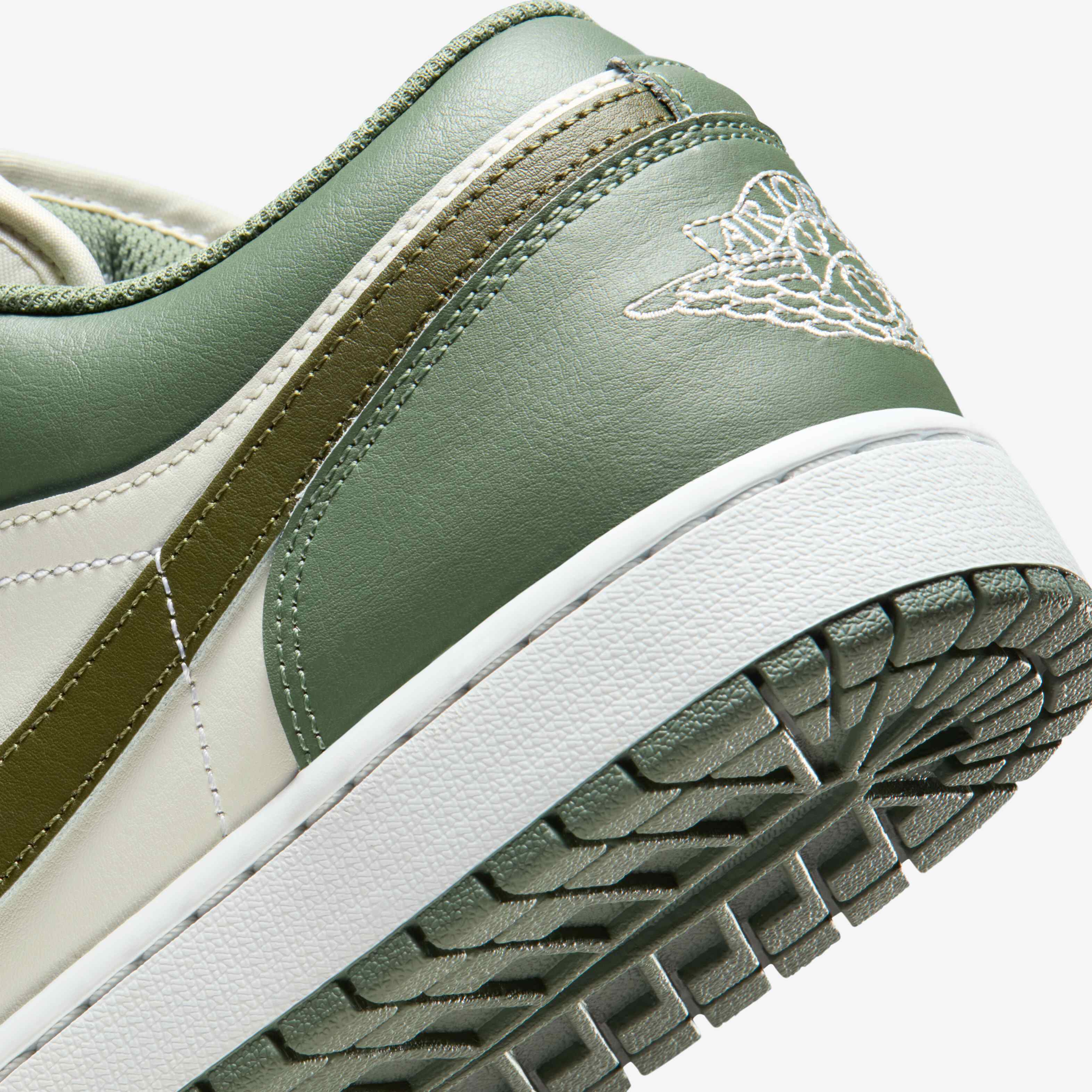 Air Jordan 1 Low image number 7