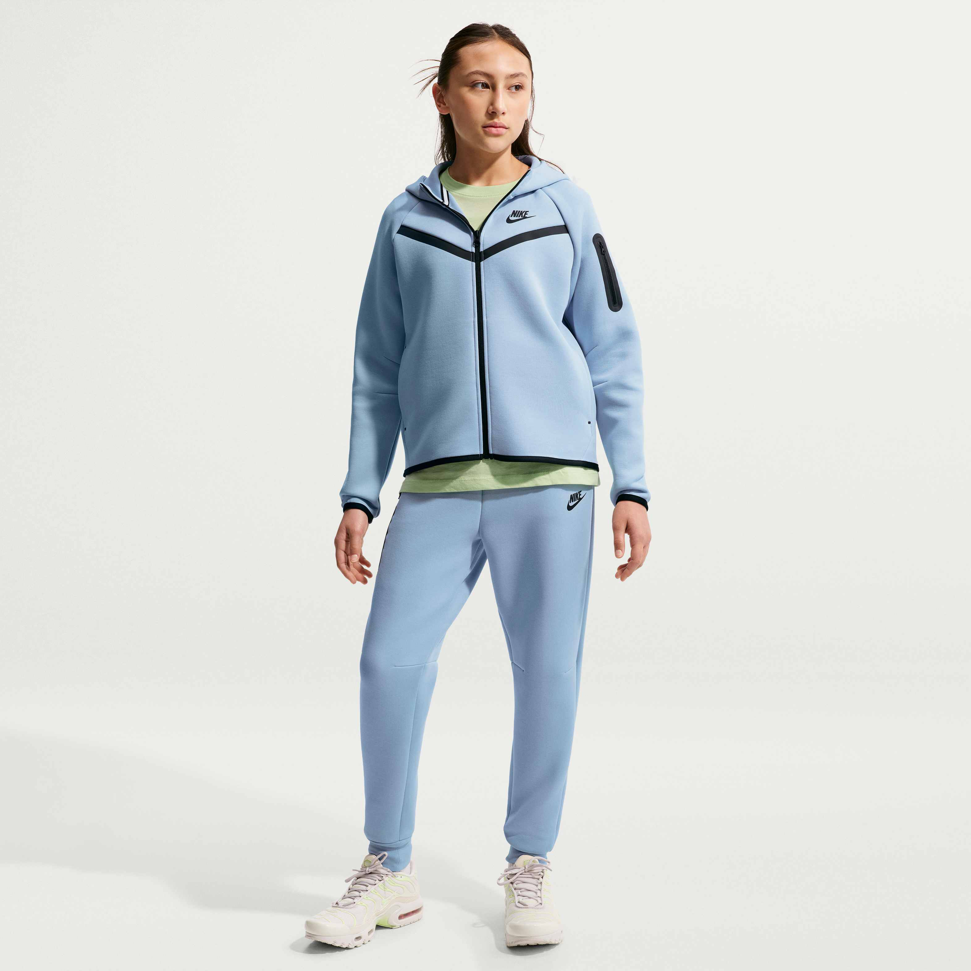 Nike Sportswear Tech Fleece image number 3