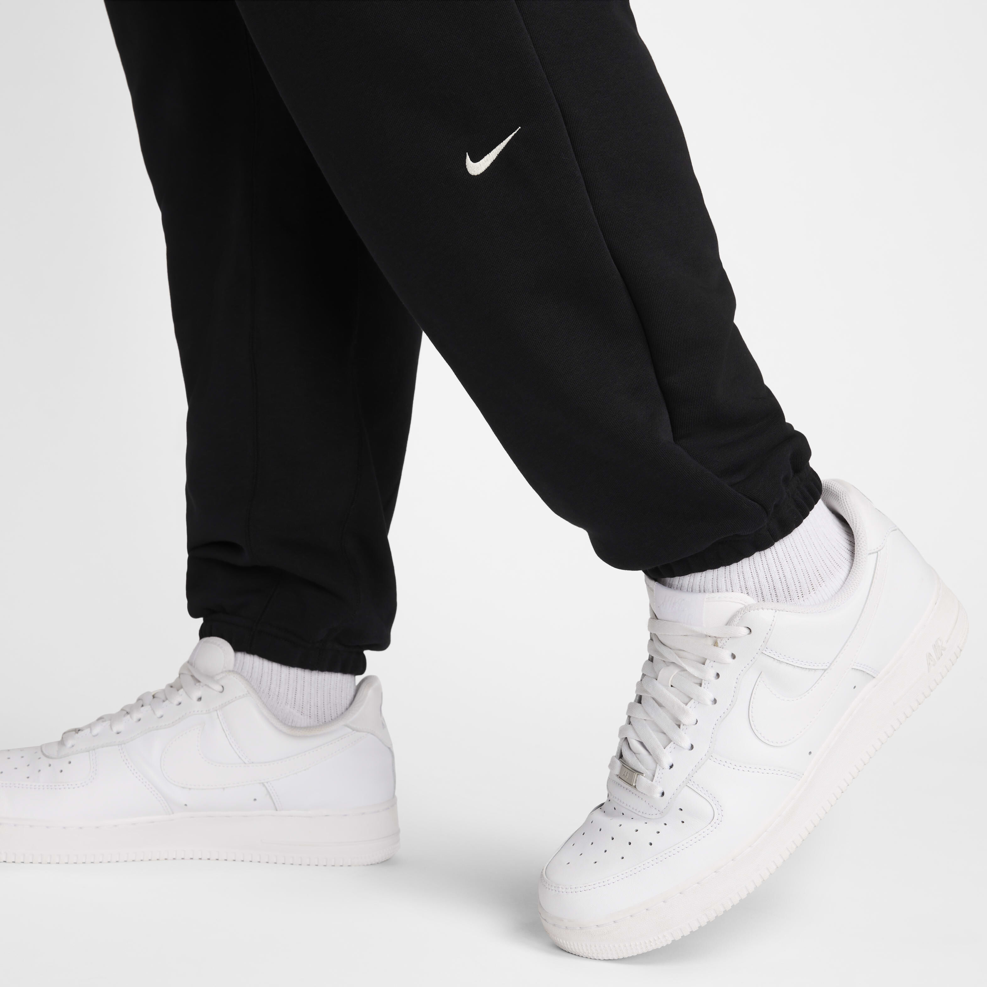 Nike standard fit coupe standard pants discount