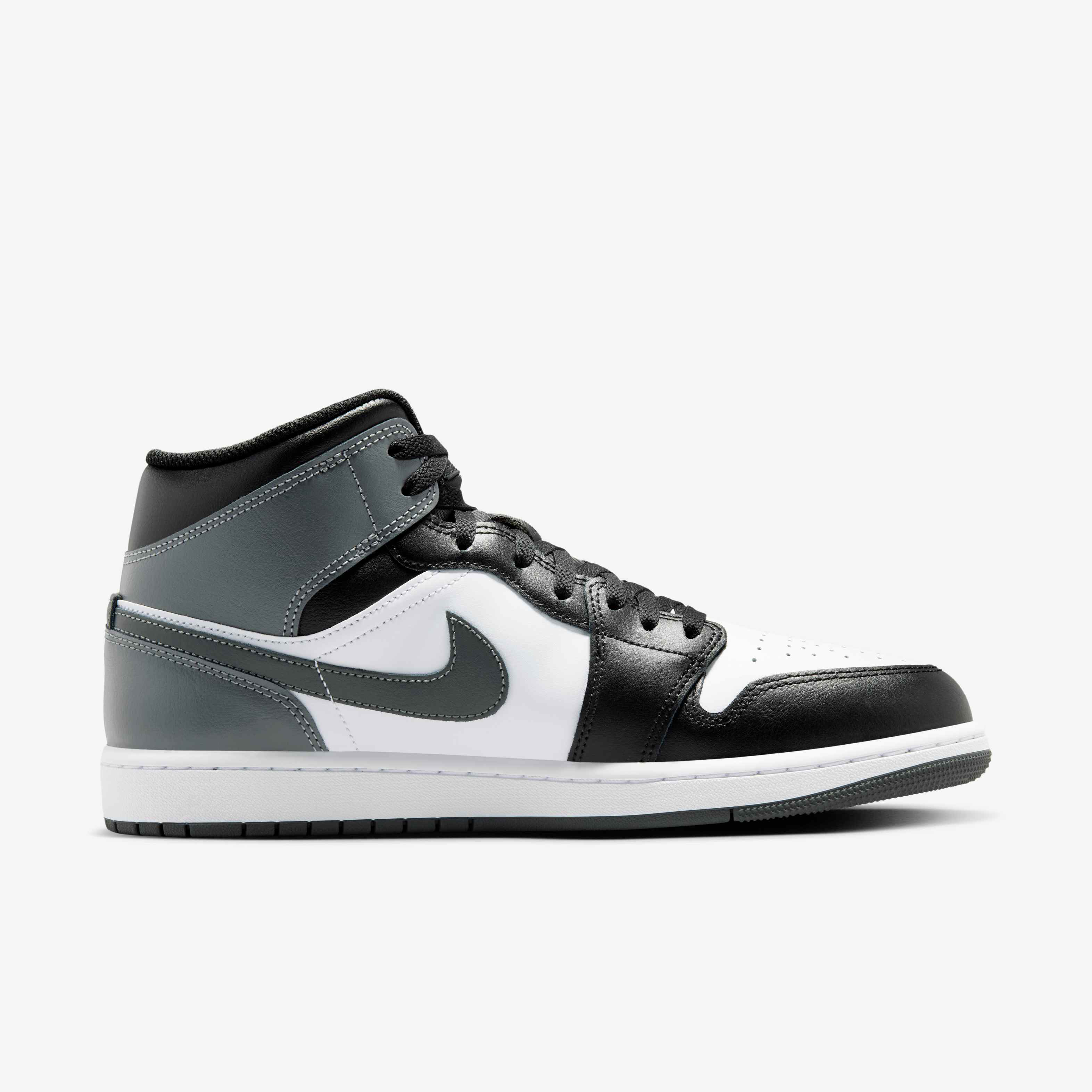 Air Jordan 1 Mid image number 2