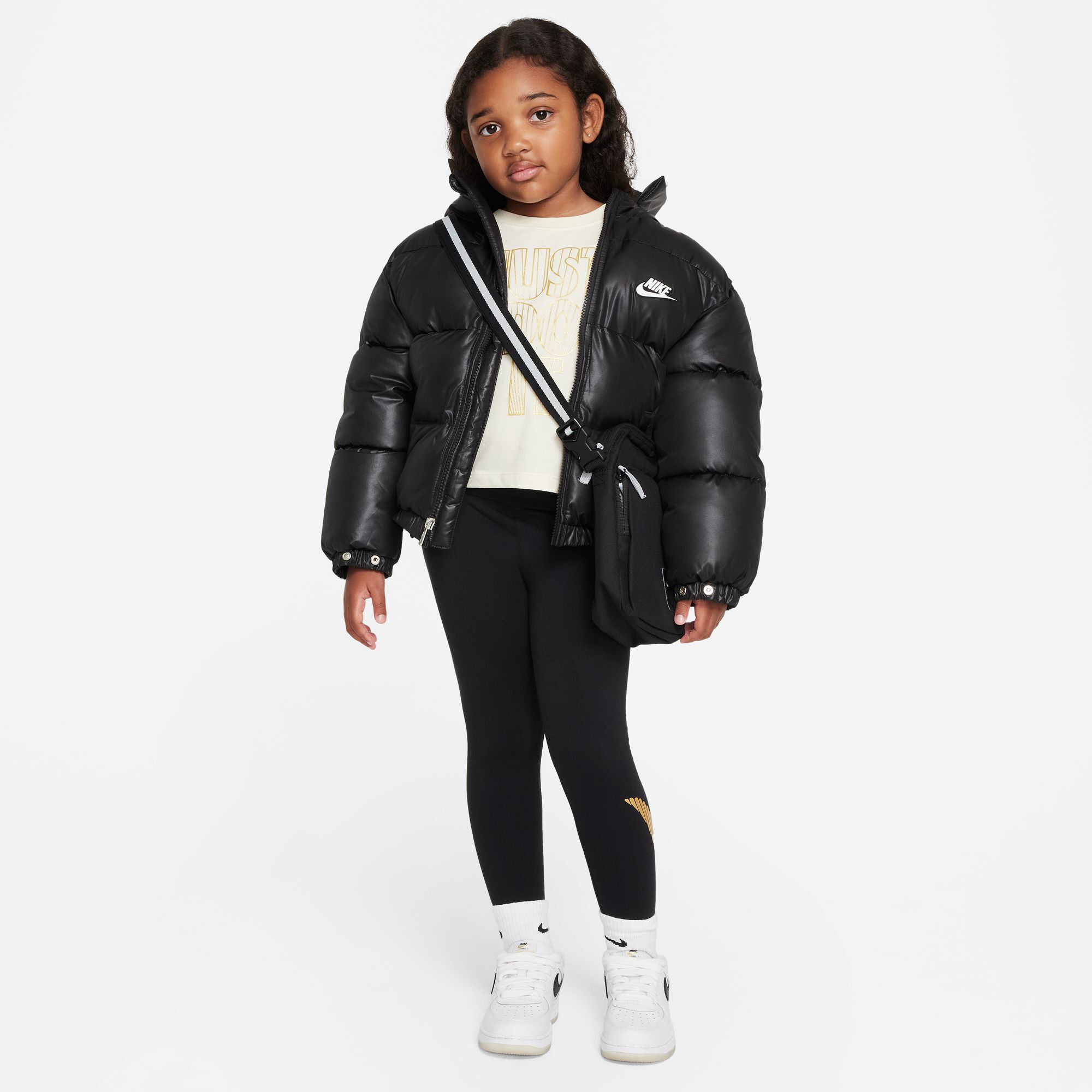 هودي نايكي سبورتسوير كلوب فليس هوليدي شاين image number 3