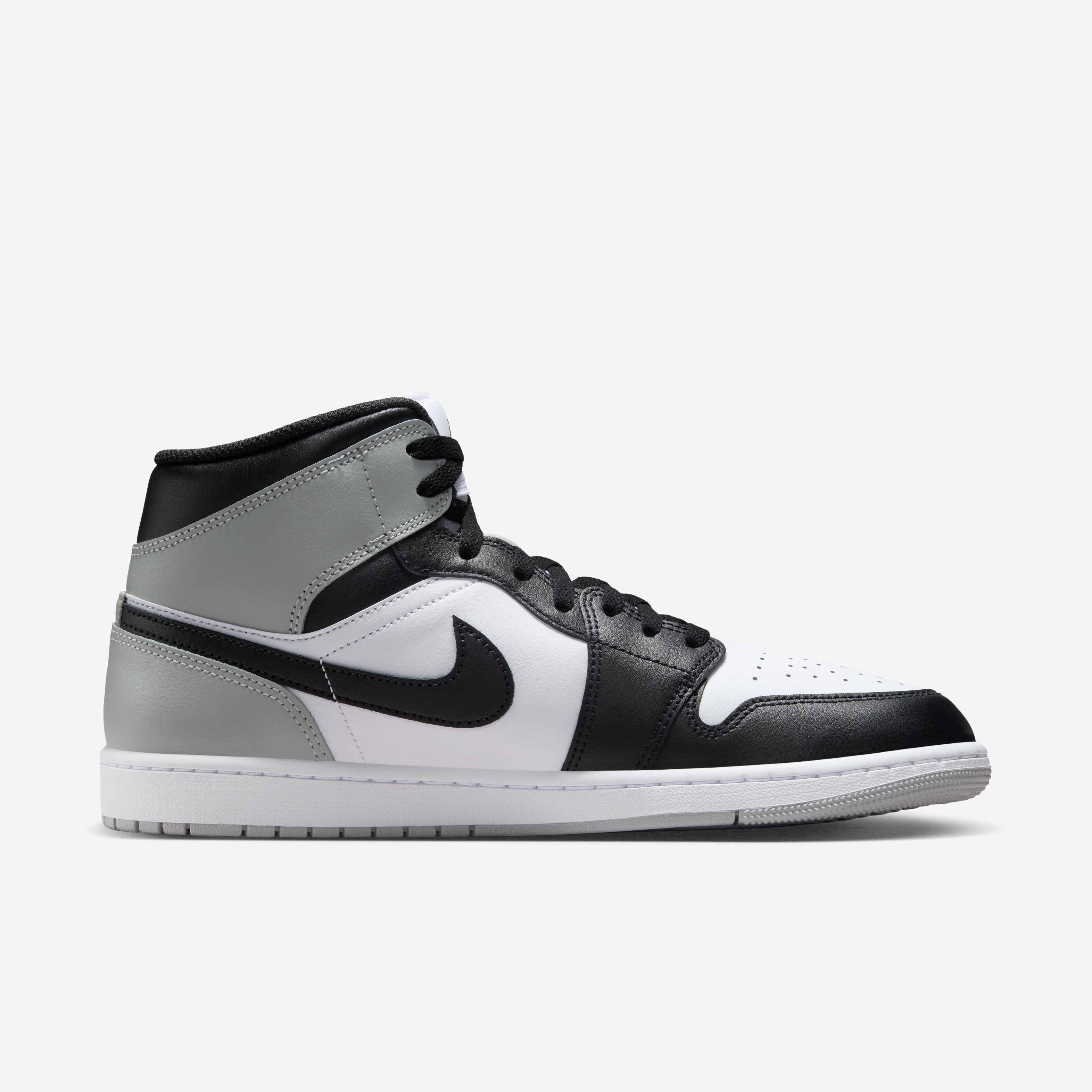 Air Jordan 1 Mid image number 2