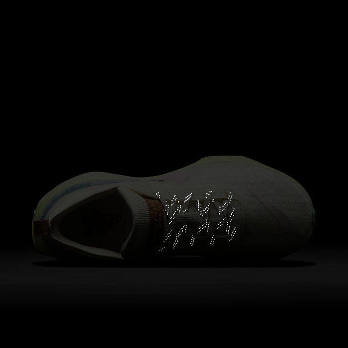 نايكي انفنسيبل 3 image number 8 نايكي انفنسيبل 3 image number 8