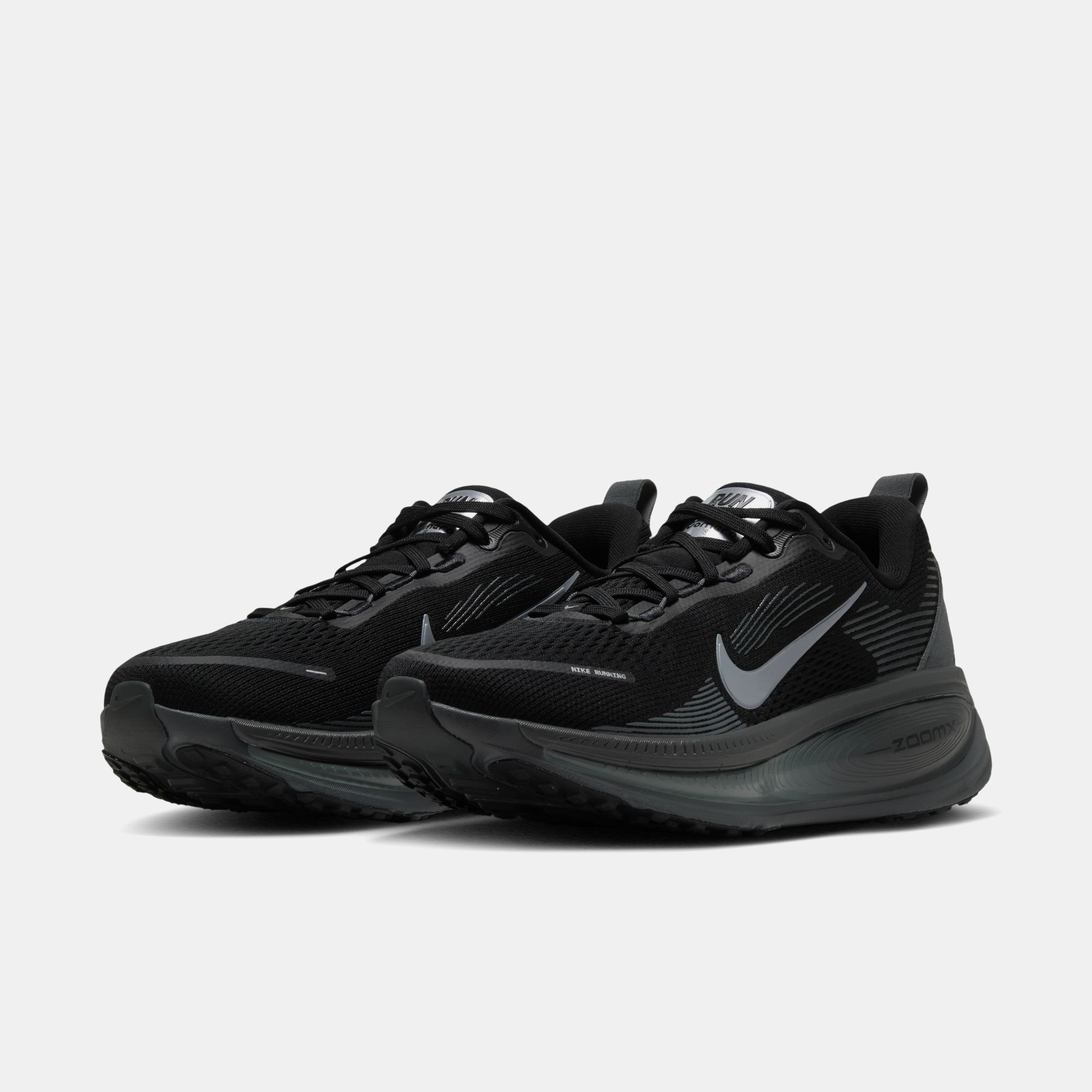 Nike Vomero 18 ESS image number 2