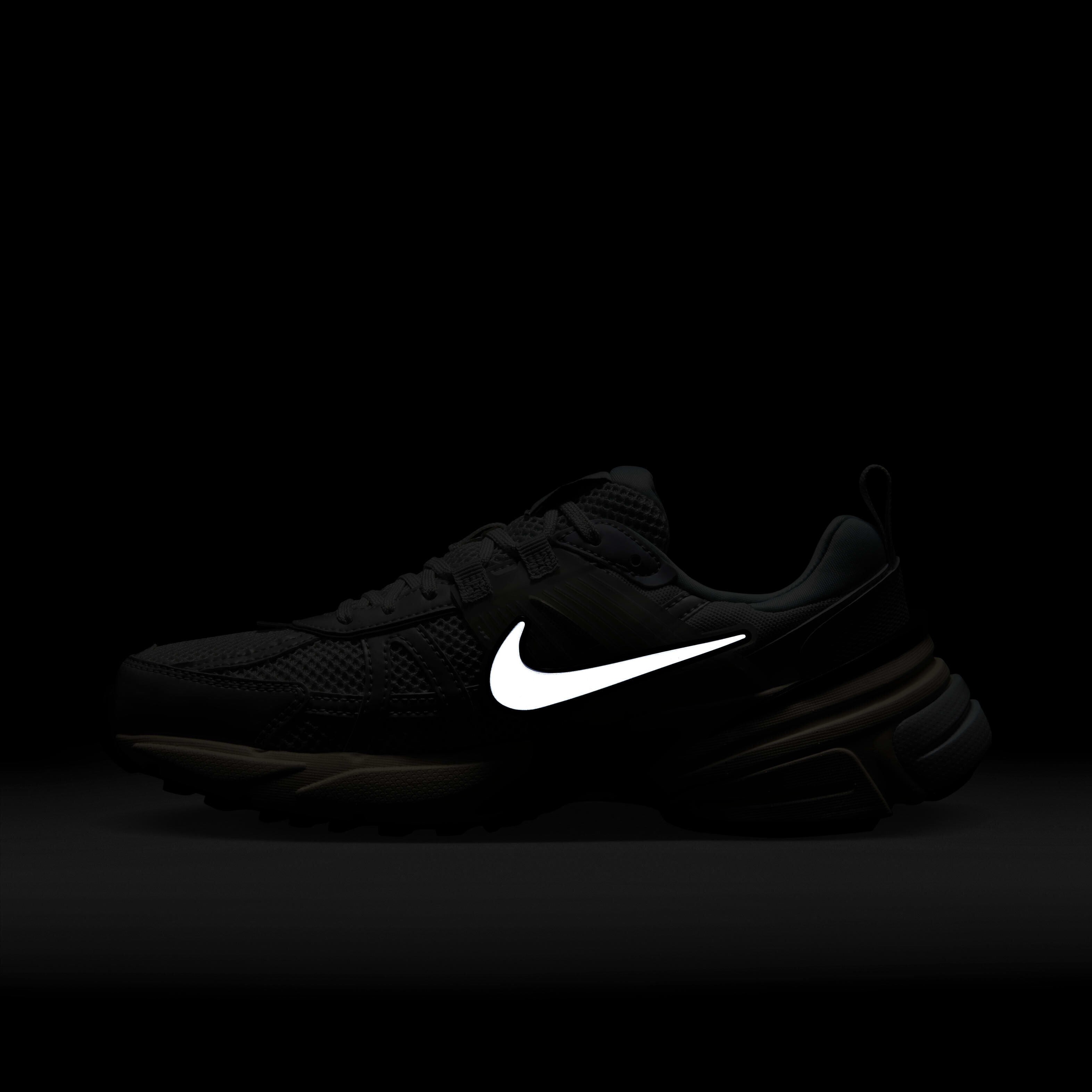 V2K Run Shoes image number 10